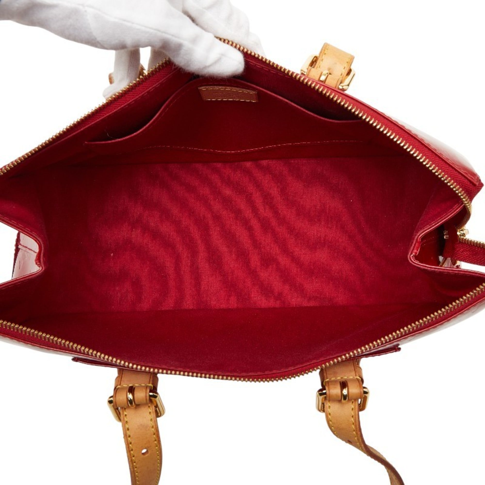 Louis Vuitton Pomme D'amour Red Color Patent Leather Handbag (Pre-Owned)
