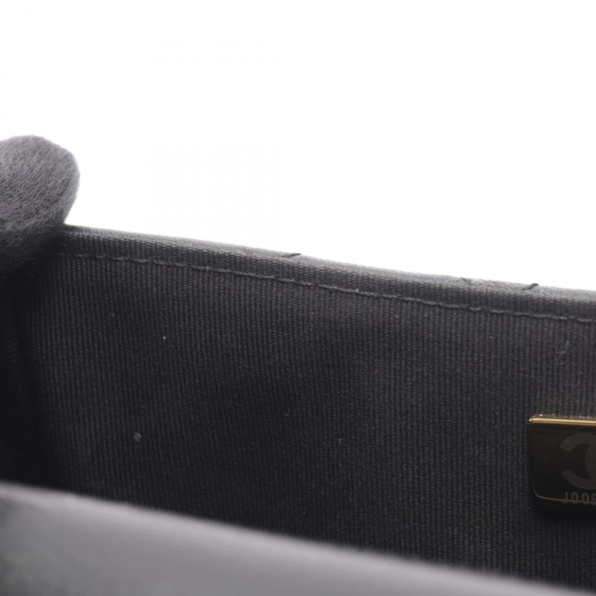 Chanel Black Leather Handbag Shoulder Bag (Pre-Owned)