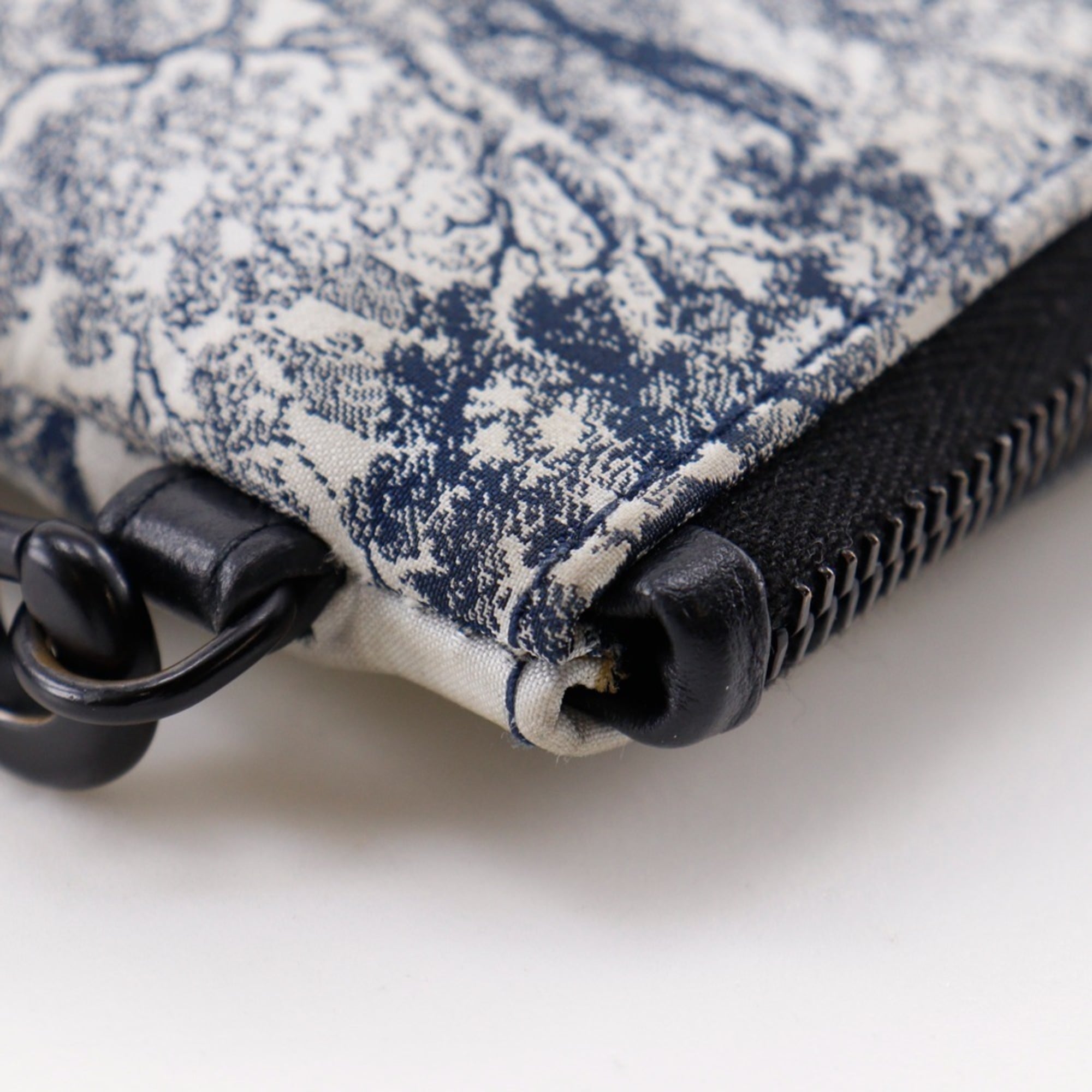 Christian Dior Black White Nylon Pouch Shoulder Bag (Pre-Owned)