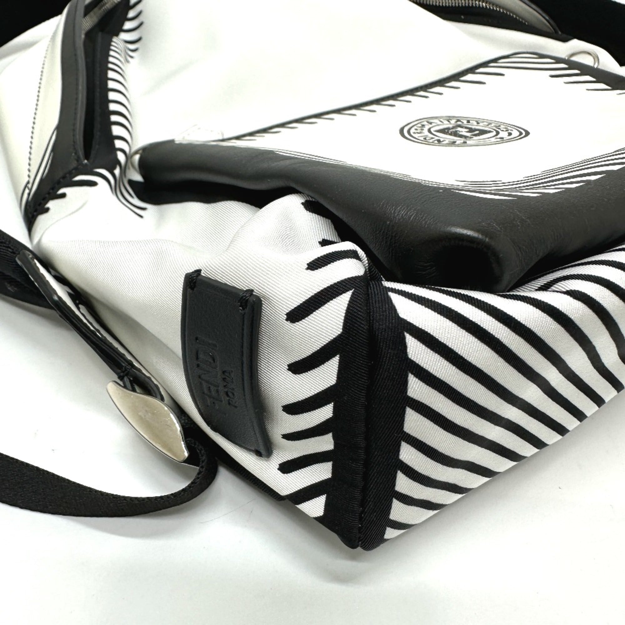 Fendi White Other Backpack (Pre-Owned)
