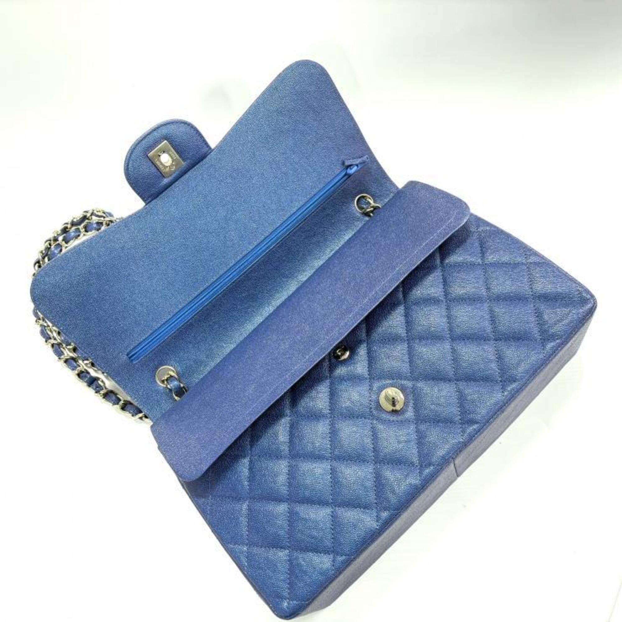 Chanel Blue Grained Calfskin Shoulder Bag (Pre-Owned)