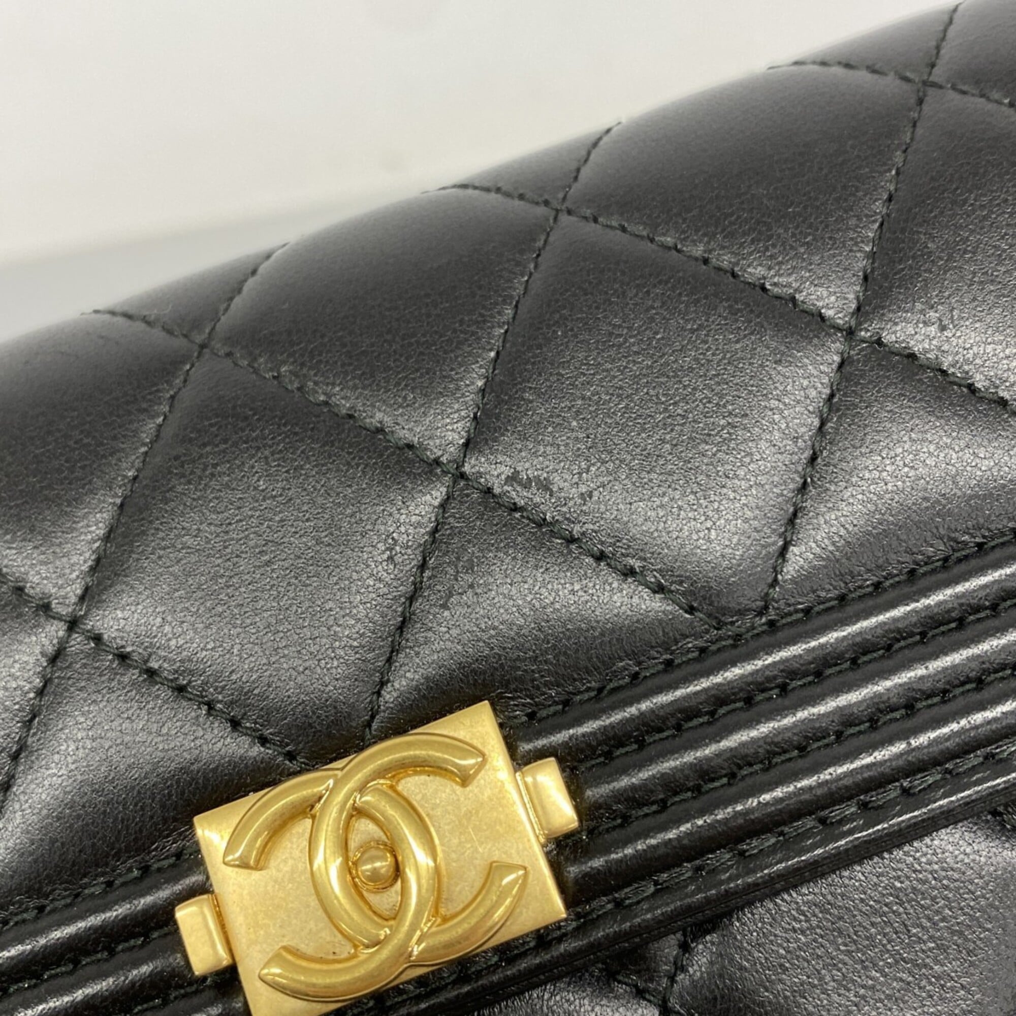 Chanel Black Leather Long Wallet (Bi-Fold) (Pre-Owned)