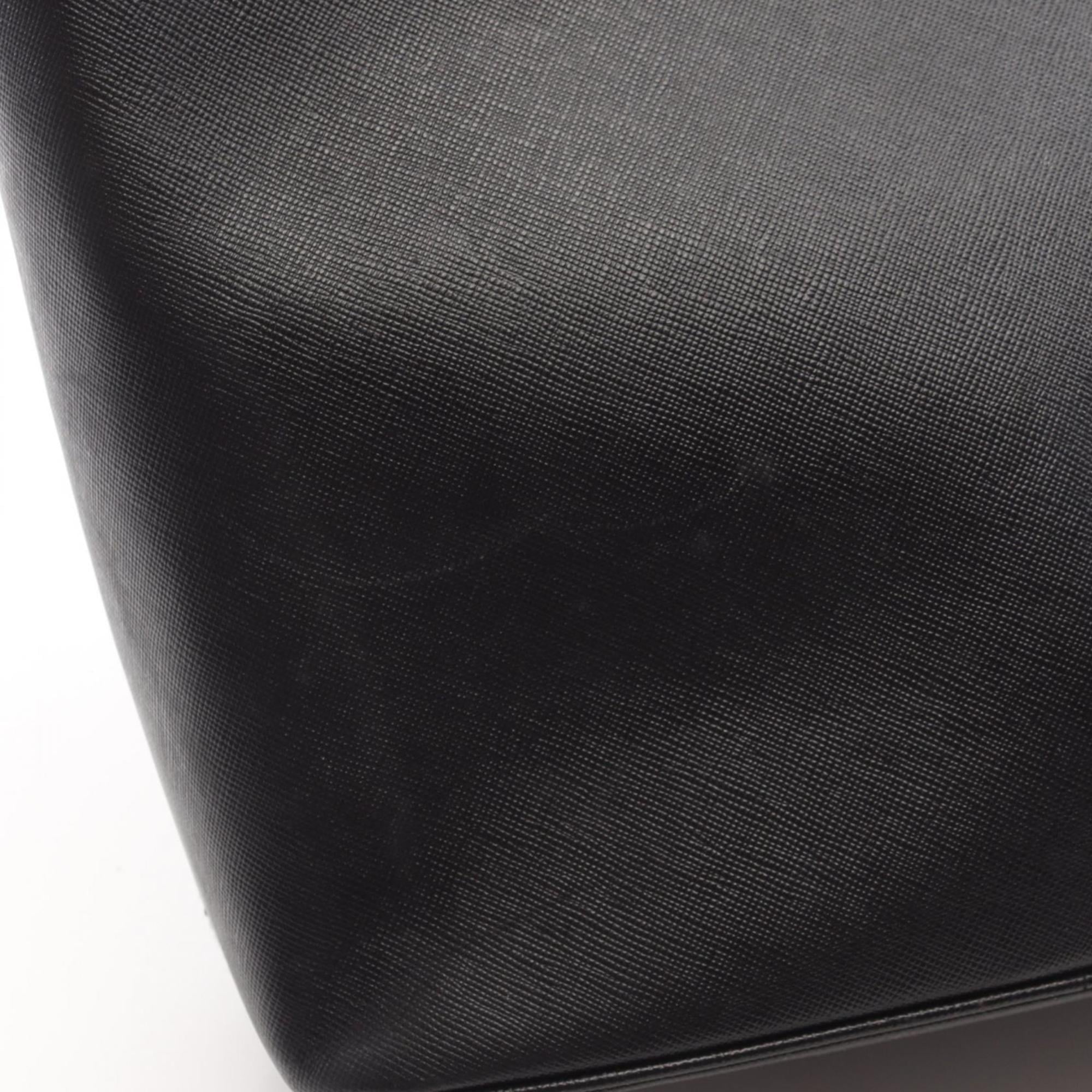 Salvatore Ferragamo Black Leather Tote Bag (Pre-Owned)