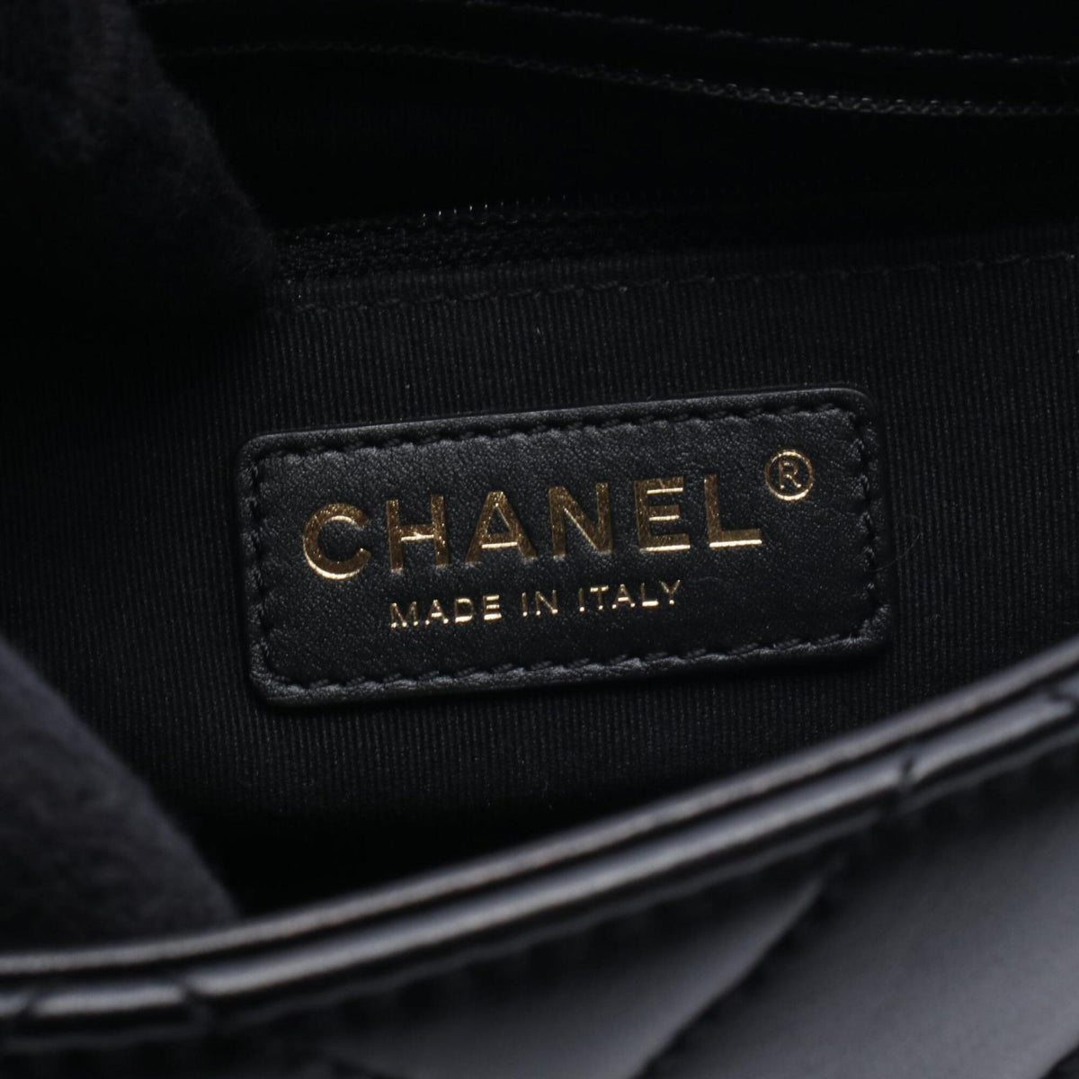 Chanel Black Leather Handbag Shoulder Bag (Pre-Owned)