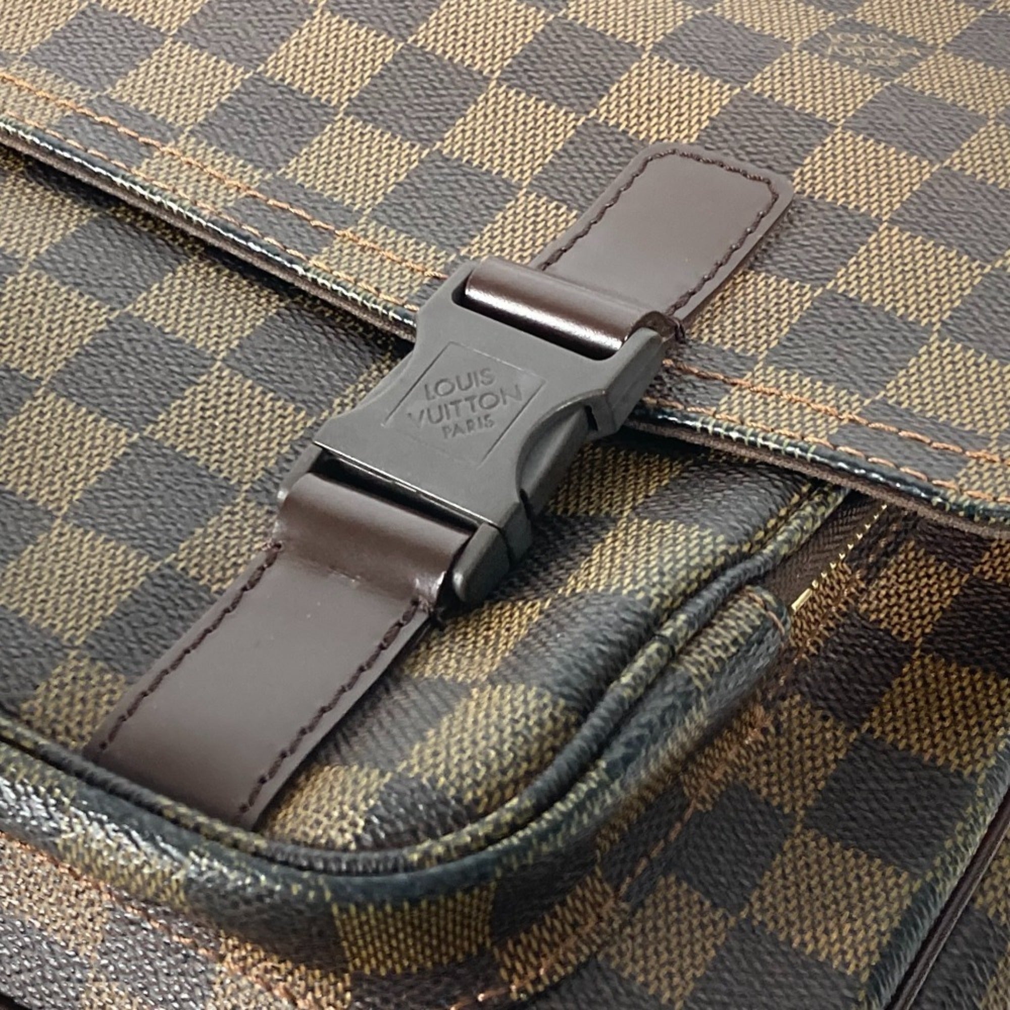 Louis Vuitton Brown Damier Canvas Messenger Bag Shoulder Bag (Pre-Owned)