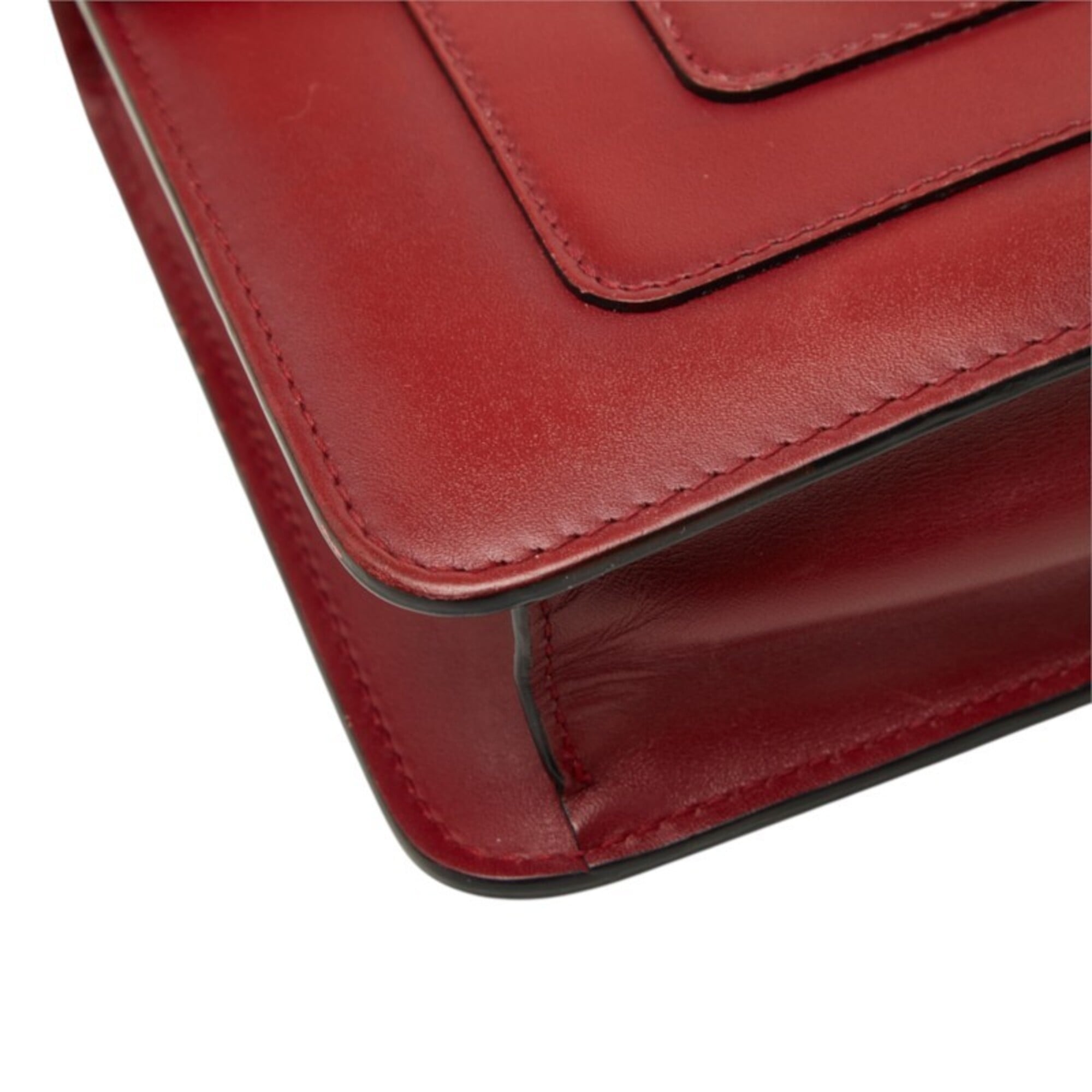 Bvlgari Red Color Wine Leather Shoulder Bag (Pre-Owned)