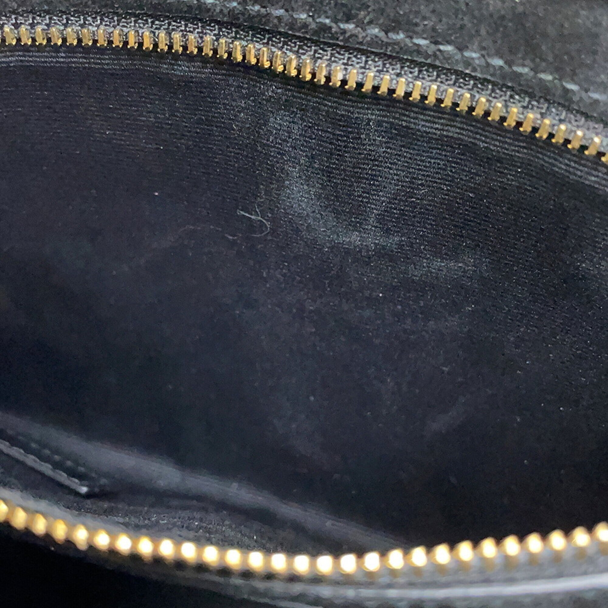 Yves Saint Laurent Black Leather Handbag (Pre-Owned)
