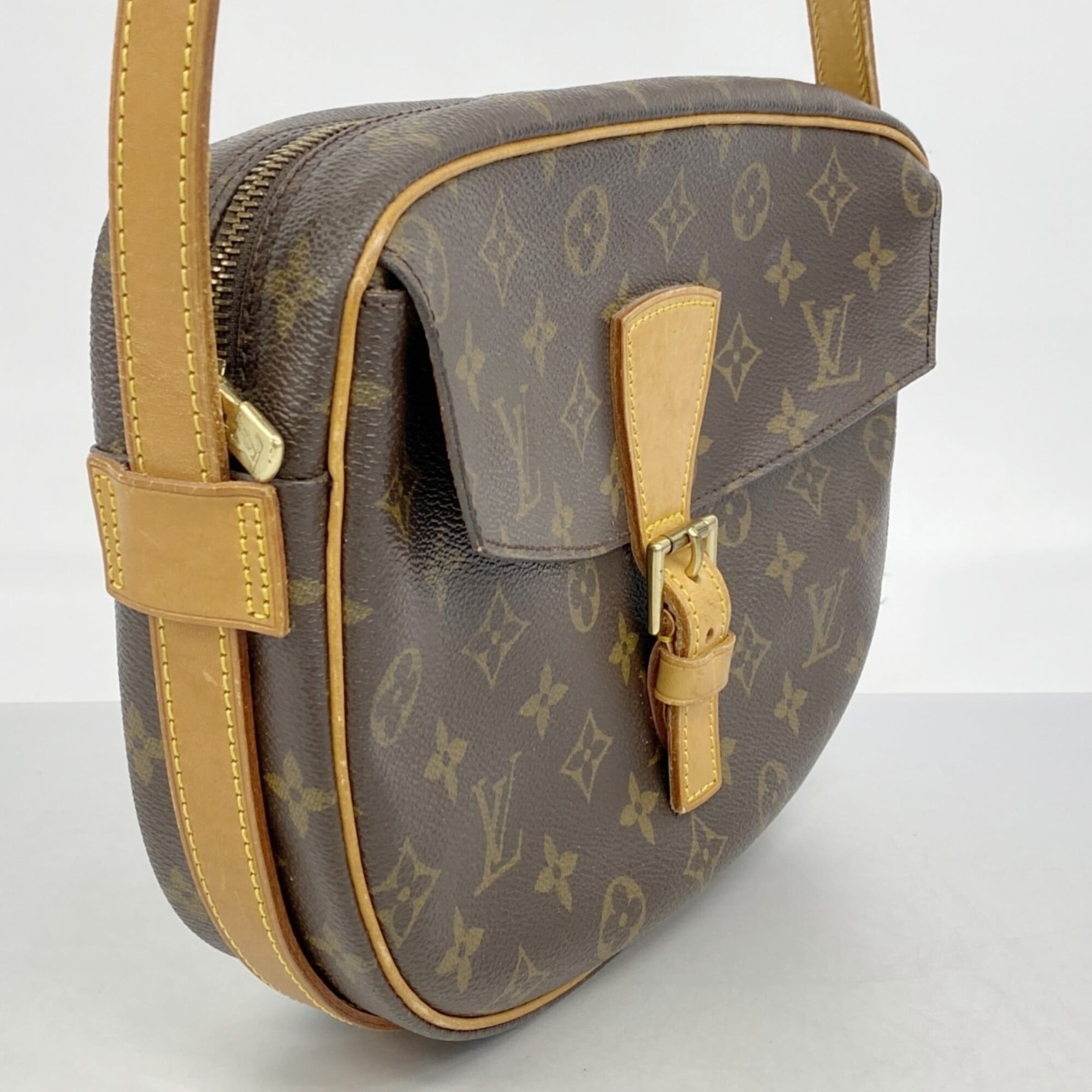 Louis Vuitton Brown Shoulder Bag (Pre-Owned)