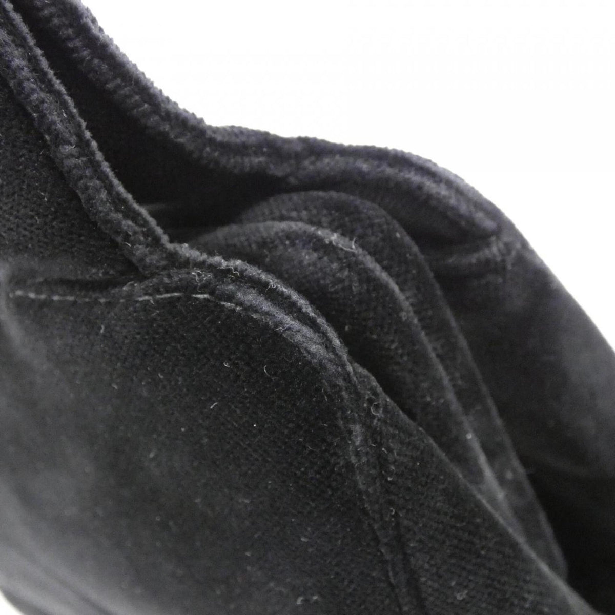 Chanel Black Handbag (Pre-Owned)