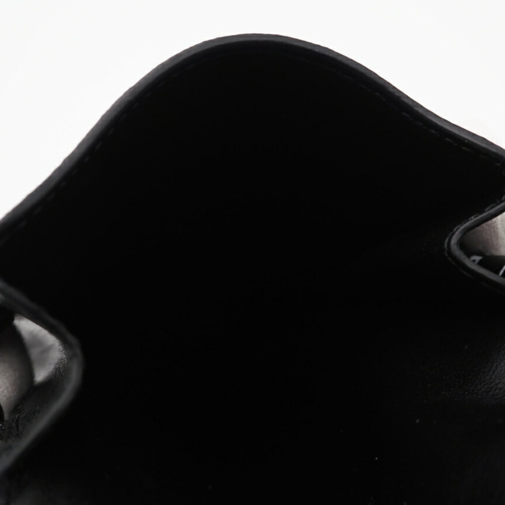 Celine Black White Leather Shoulder Bag (Pre-Owned)