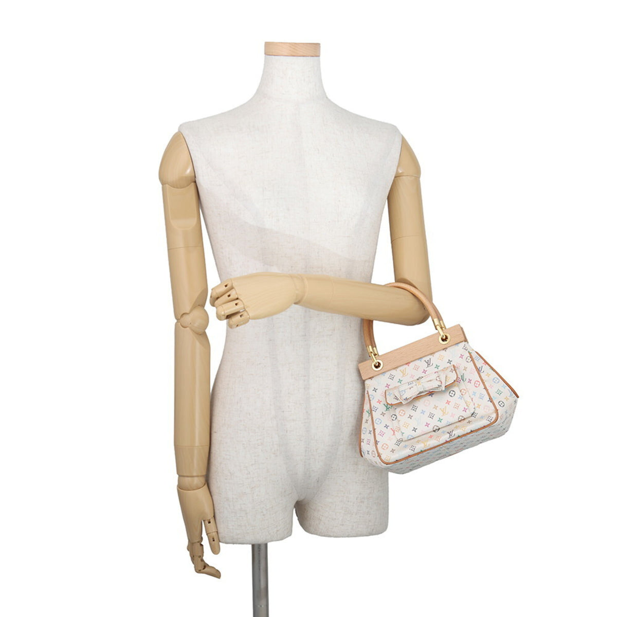 Louis Vuitton Blanc Monogram Satin Handbag (Pre-Owned)