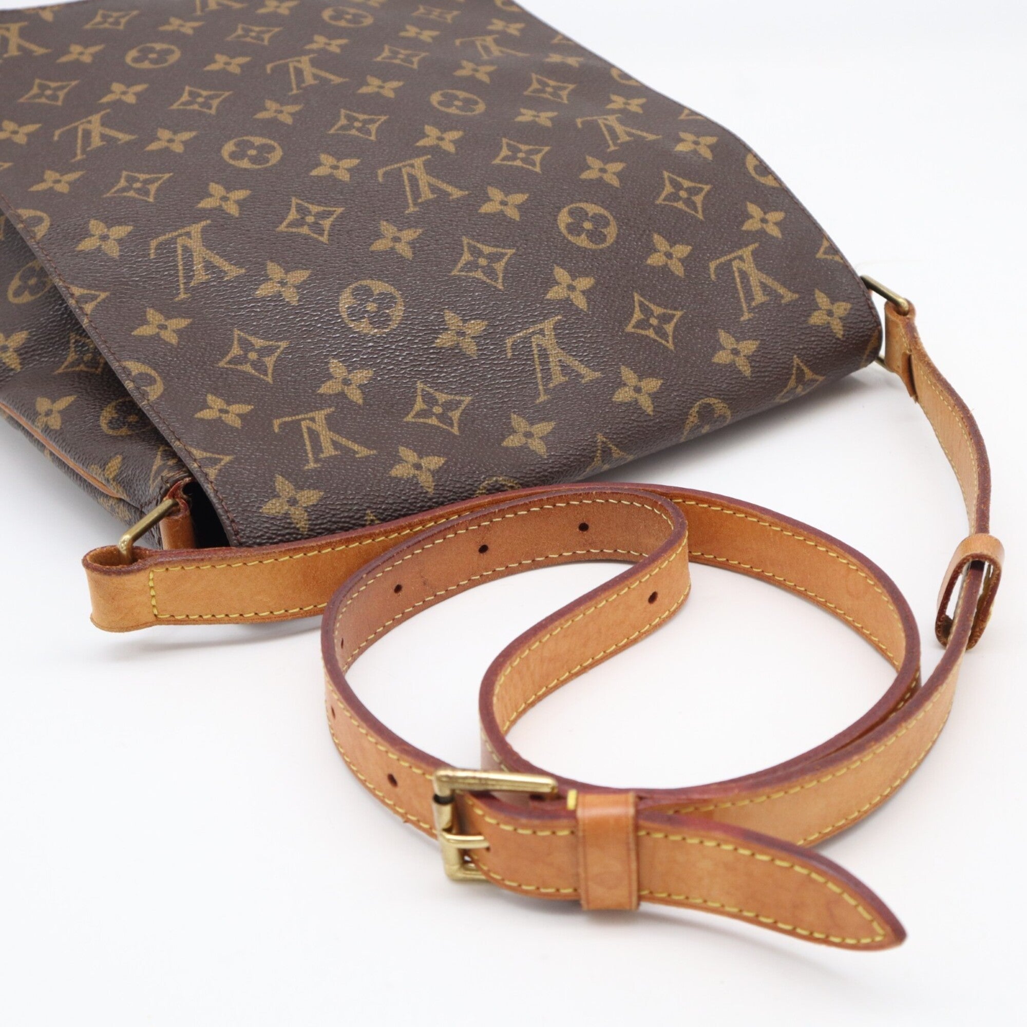 Louis Vuitton Beige Brown Monogram Coated Canvas Leather Shoulder Bag (Pre-Owned)