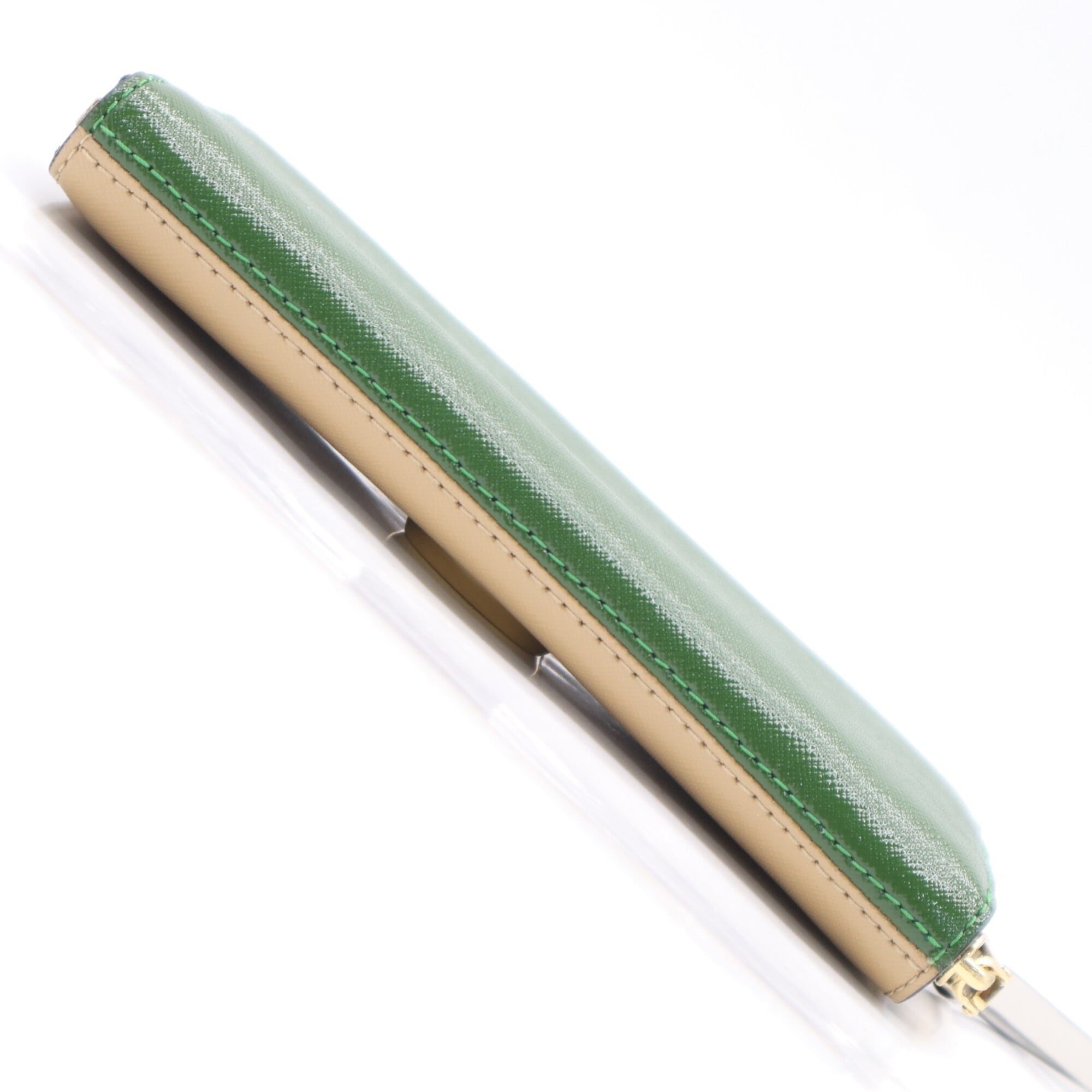 Marc Jacobs Beige Green White Leather Long Wallet (Bi-Fold) (Pre-Owned)