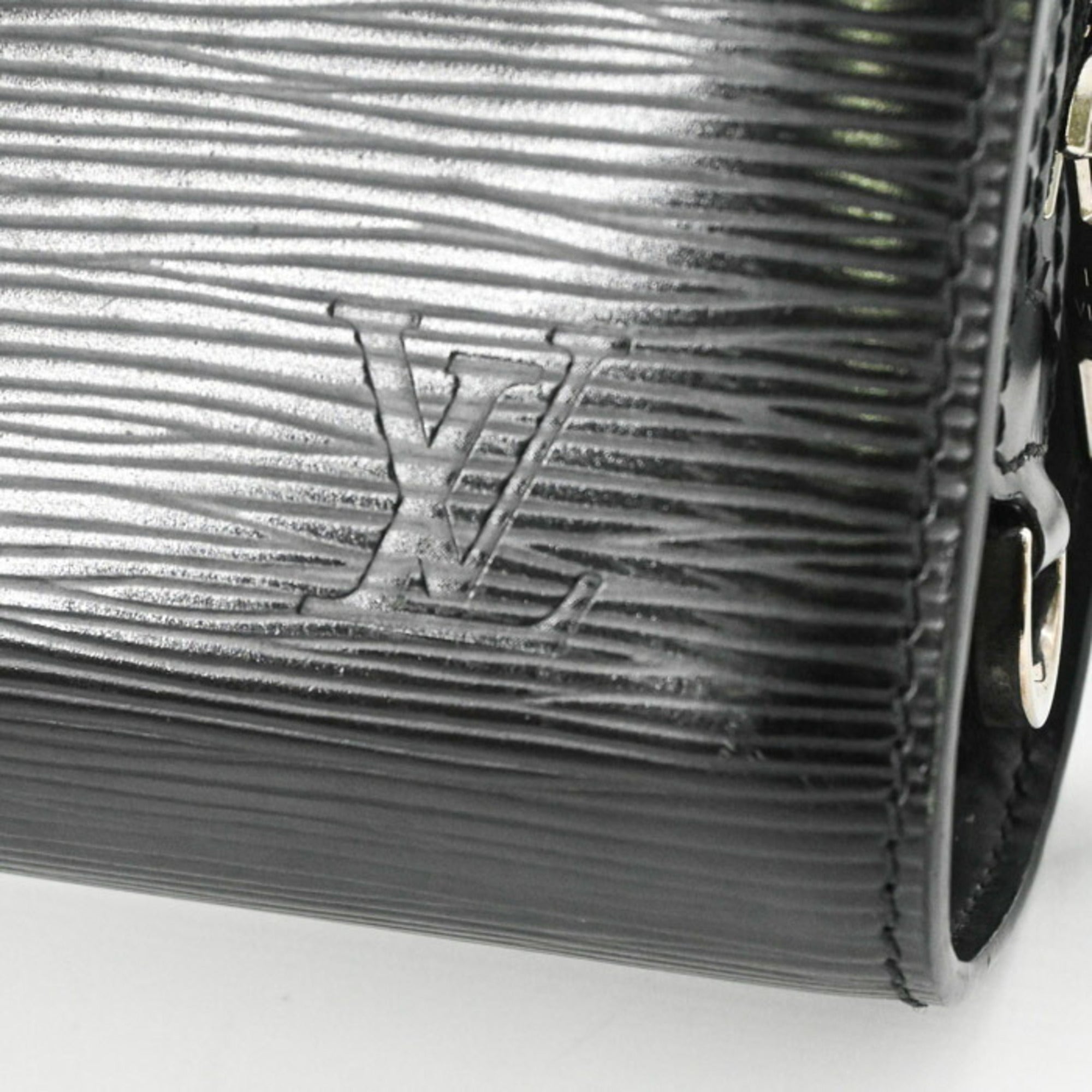 Louis Vuitton Black Epi Leather Clutch Bag (Pre-Owned)