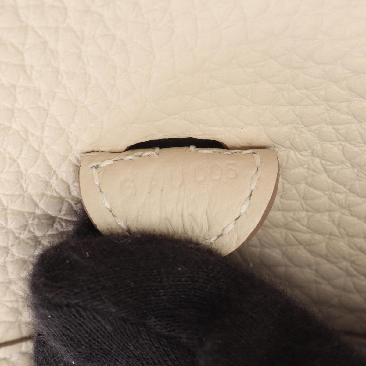 Hermes White Taurillon Clemence Leather Shoulder Bag (Pre-Owned)