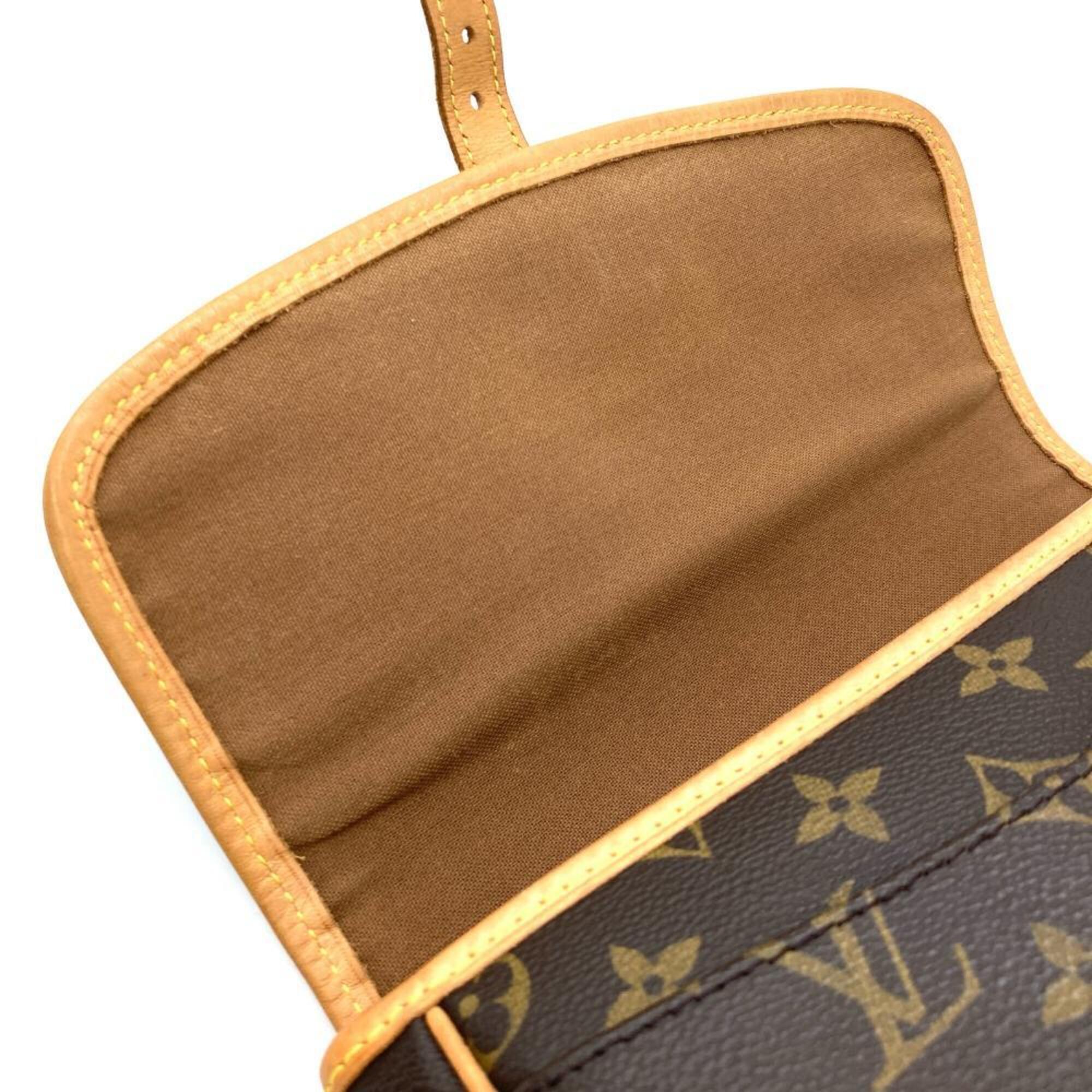 Louis Vuitton Brown Monogram Canvas Shoulder Bag (Pre-Owned)