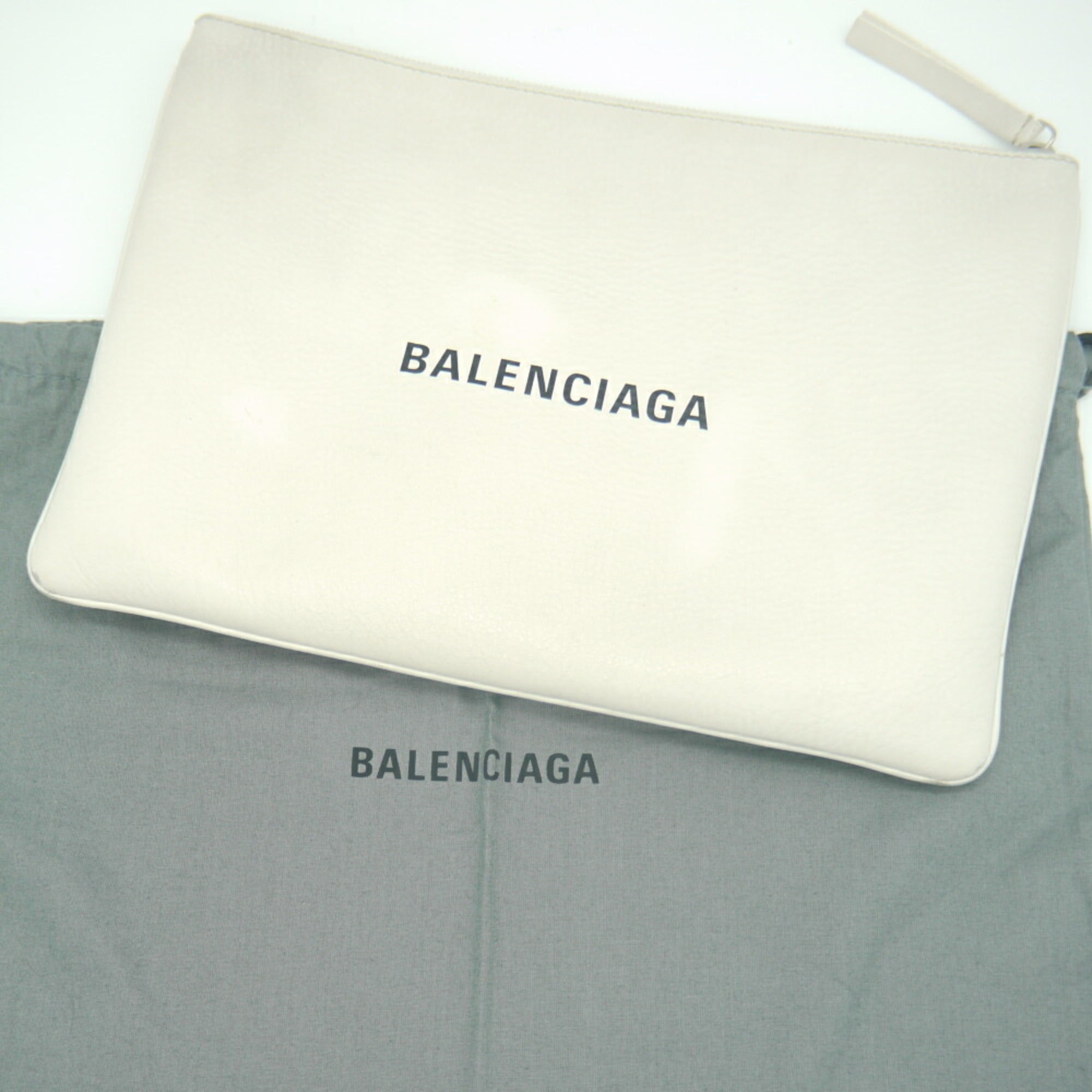 Balenciaga White Leather Clutch Bag (Pre-Owned)