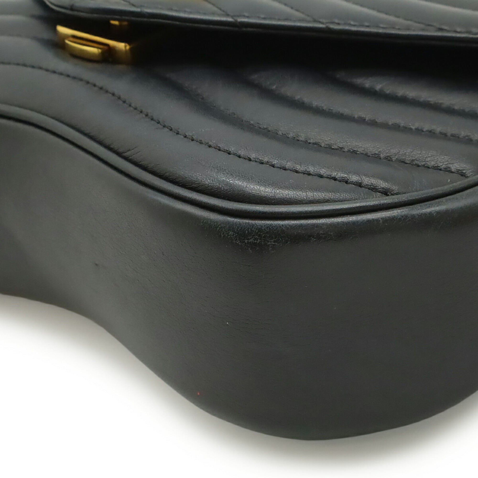 Louis Vuitton Noir Leather Shoulder Bag (Pre-Owned)