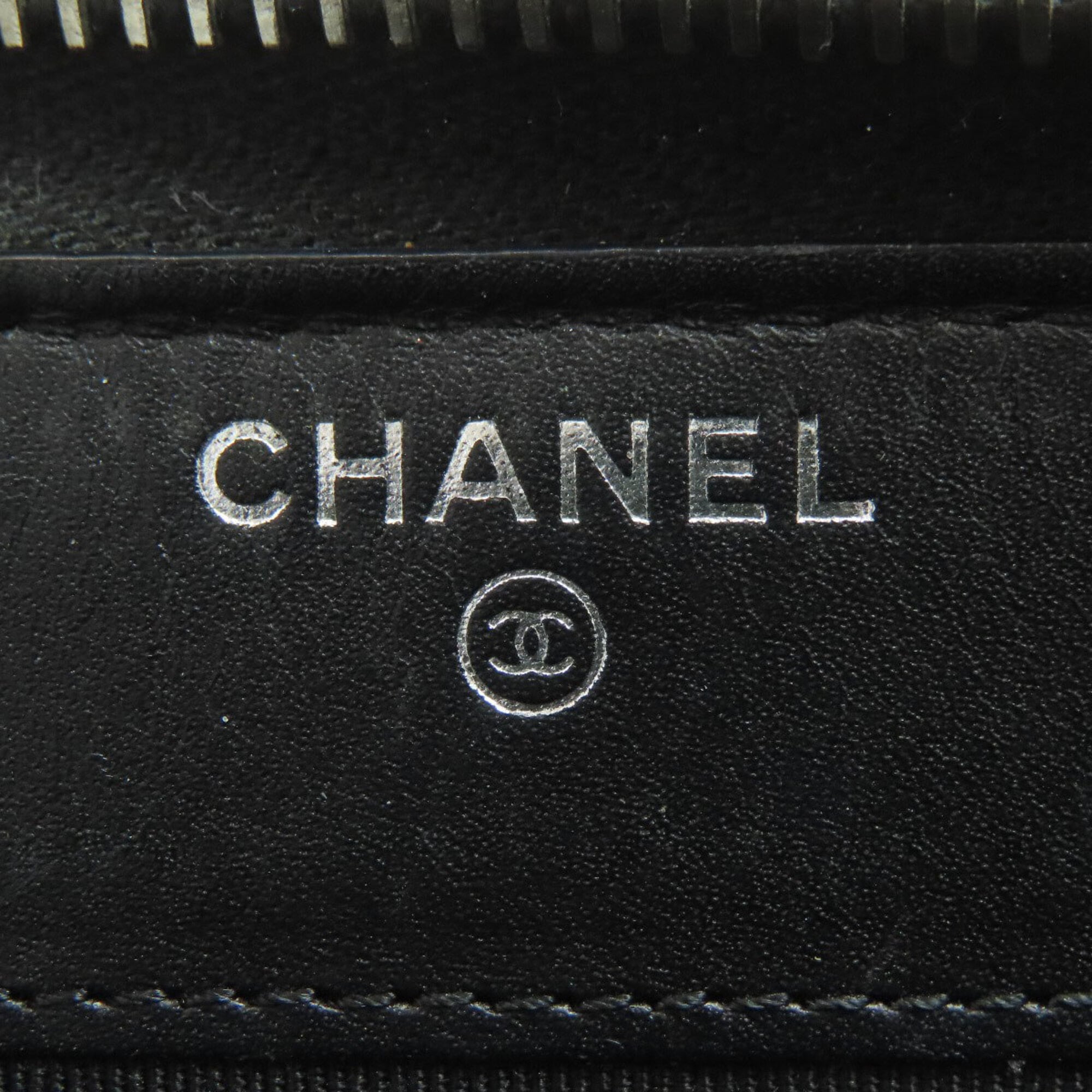 Chanel Matelasse Black Leather Long Wallet (Bi-Fold) (Pre-Owned)