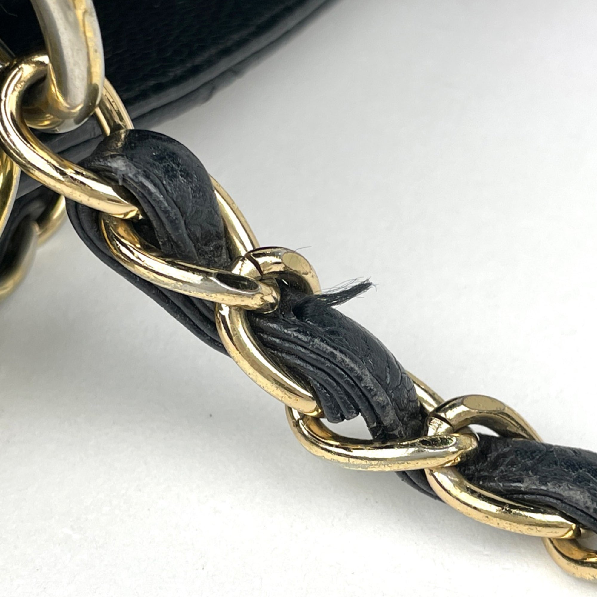 Chanel Black Grained Calfskin Tote Bag (Pre-Owned)