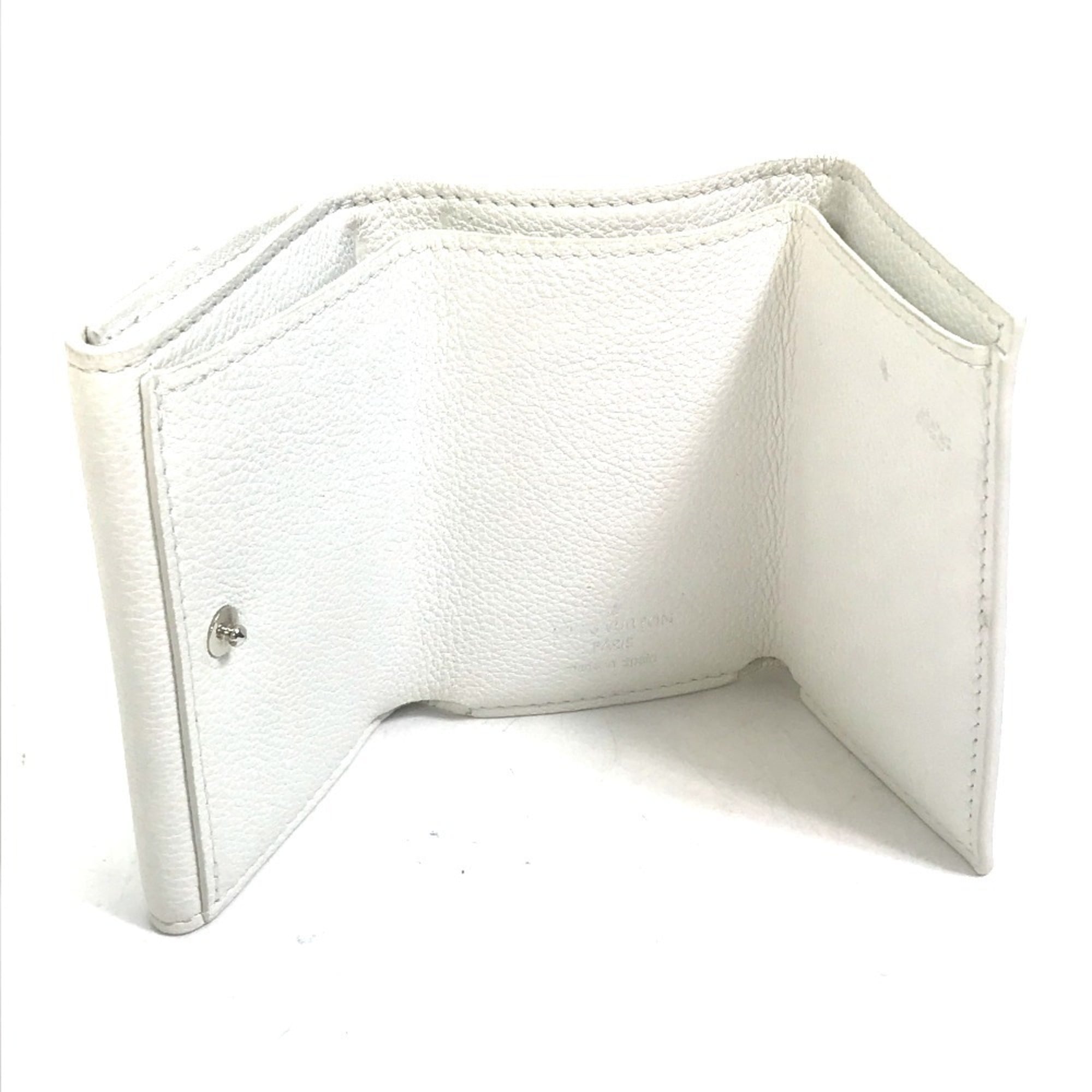 Louis Vuitton White Leather Wallet (Tri-Fold) (Pre-Owned)