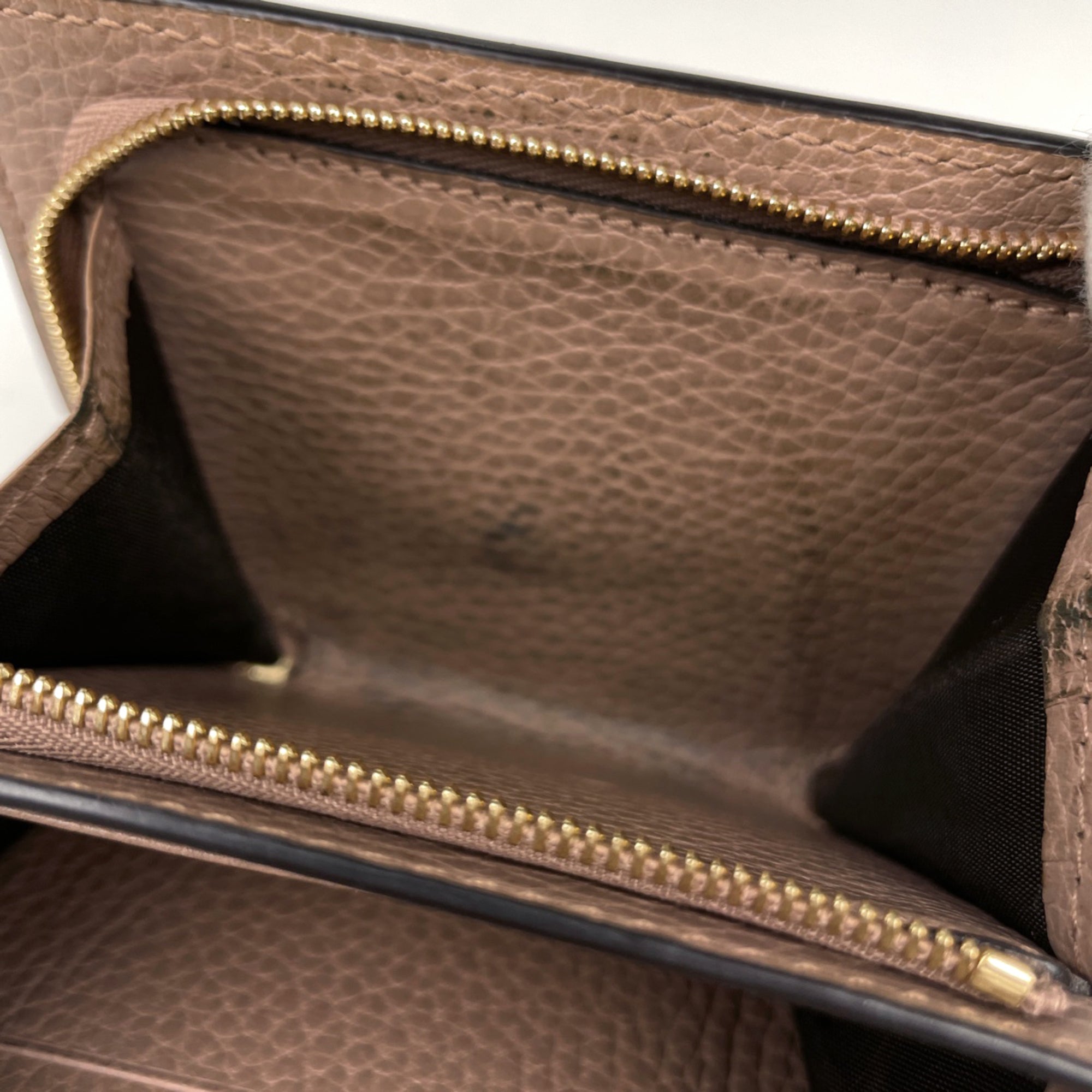 Gucci Beige Gg Supreme Leather Wallet (Bi-Fold) (Pre-Owned)