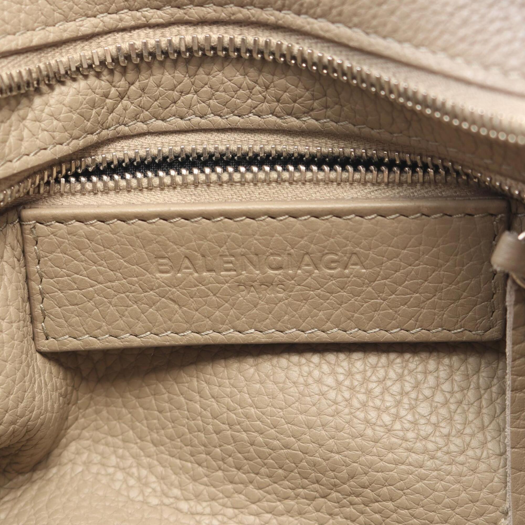 Balenciaga Beige Black Leather Handbag (Pre-Owned)