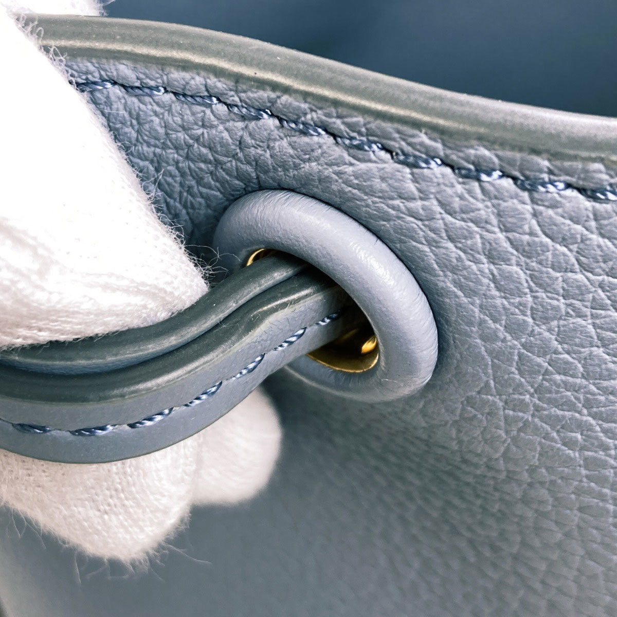 Chloé Light Blue Leather Shoulder Bag (Pre-Owned)