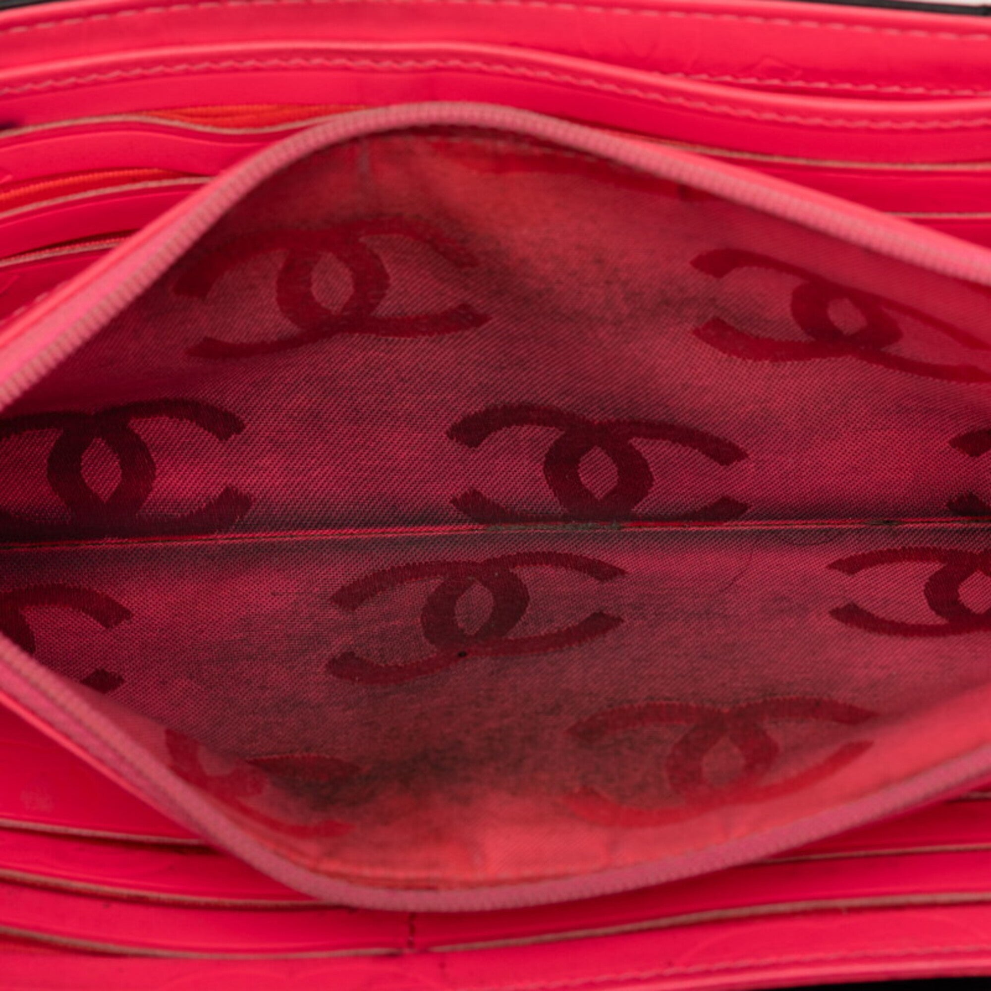 Chanel Black Pink Leather Long Wallet (Bi-Fold) (Pre-Owned)