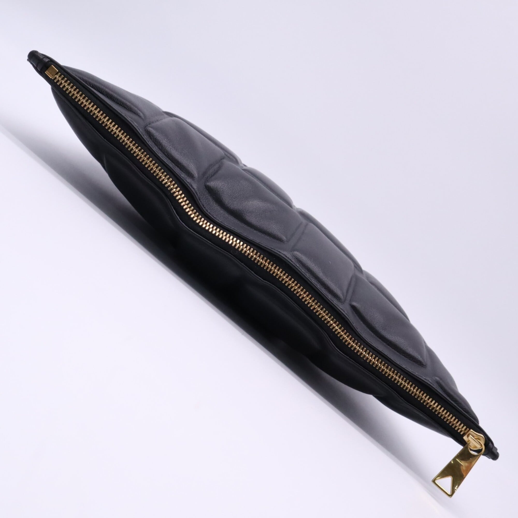 Bottega Veneta Black Leather Clutch Bag (Pre-Owned)