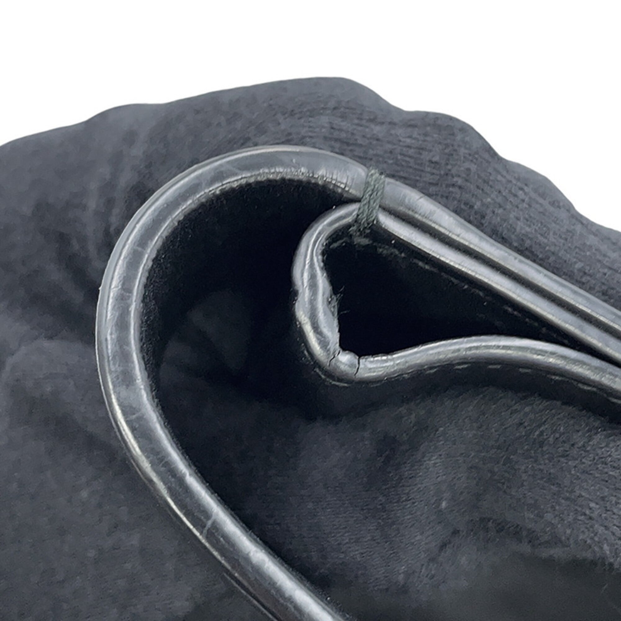 Bottega Veneta Black Leather Shoulder Bag (Pre-Owned)