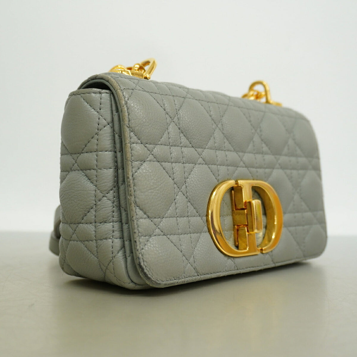 Christian Dior Gray Leather Shoulder Bag (Pre-Owned)