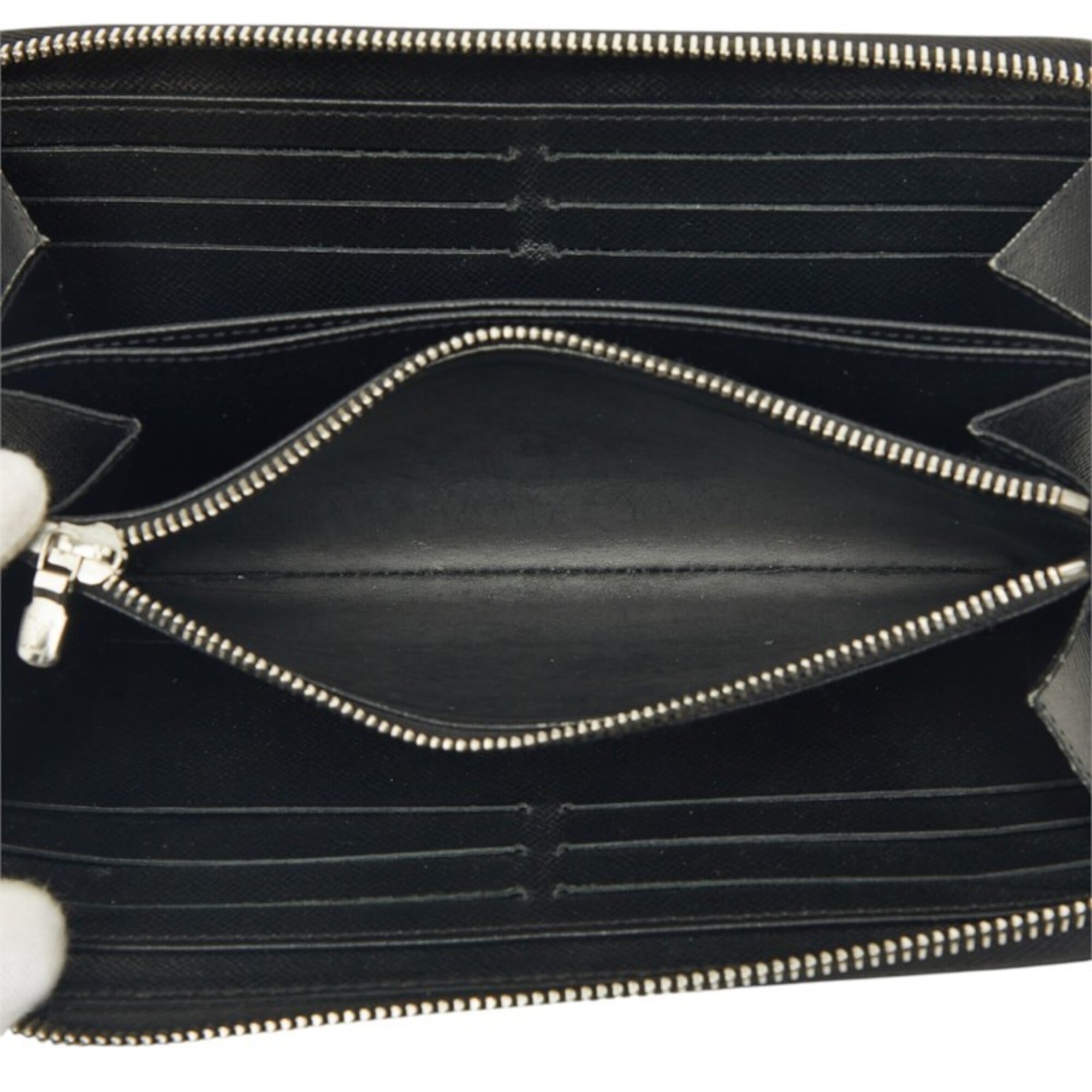 Louis Vuitton Black Leather Long Wallet (Bi-Fold) (Pre-Owned)