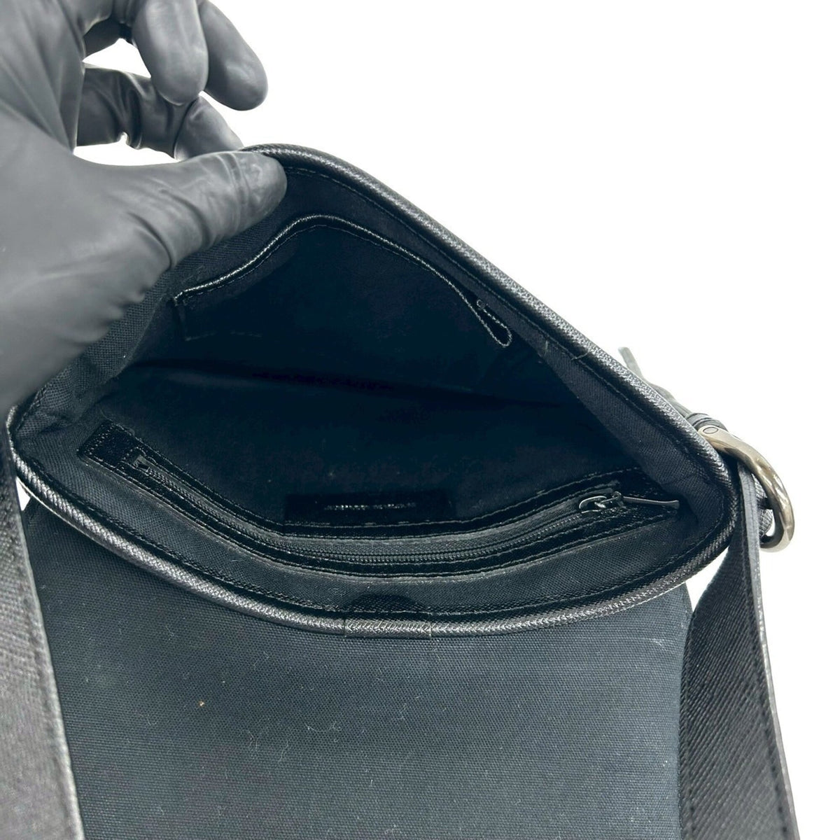 Burberry Beige Black Canvas Leather Shoulder Bag (Pre-Owned)