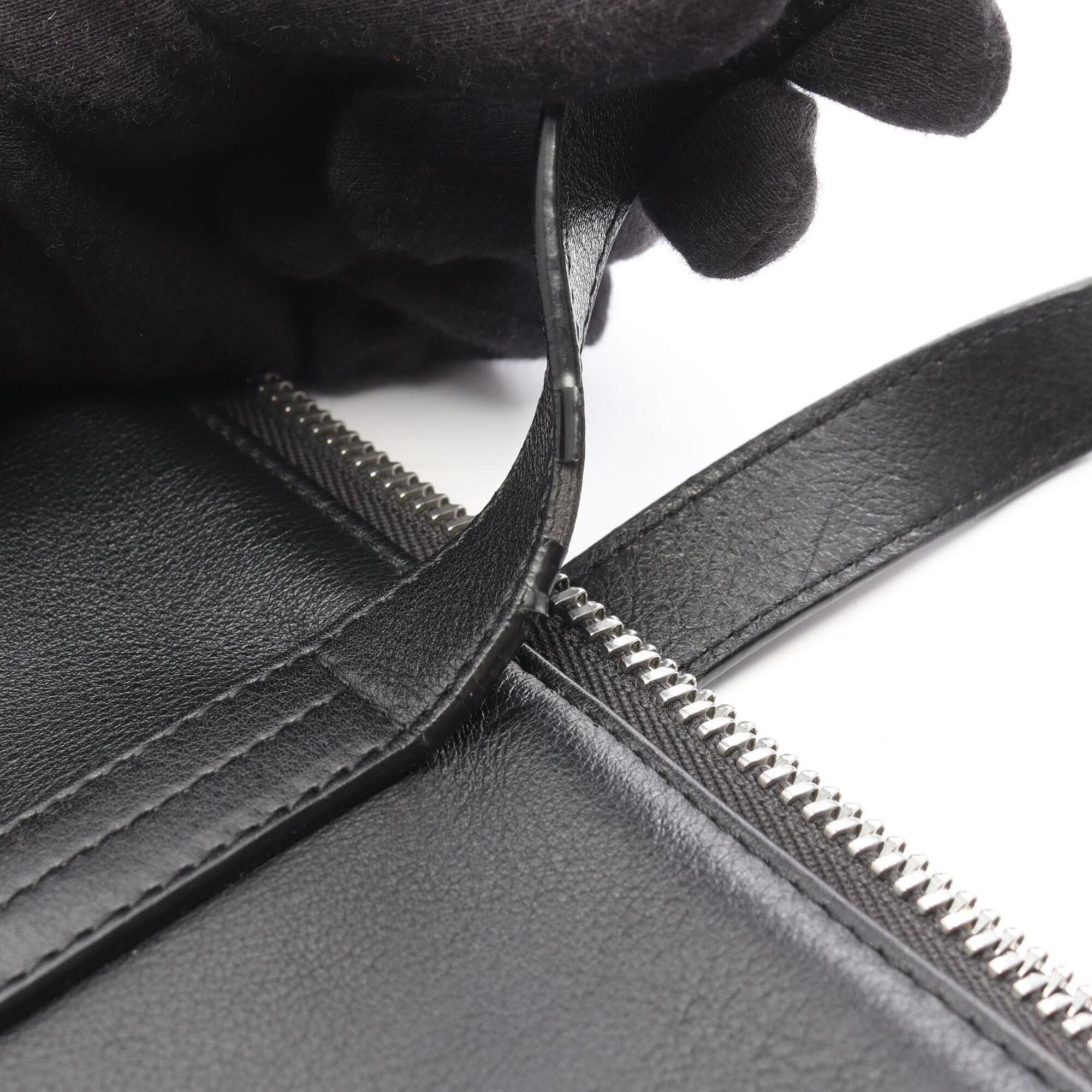 Loewe Black Leather Handbag (Pre-Owned)