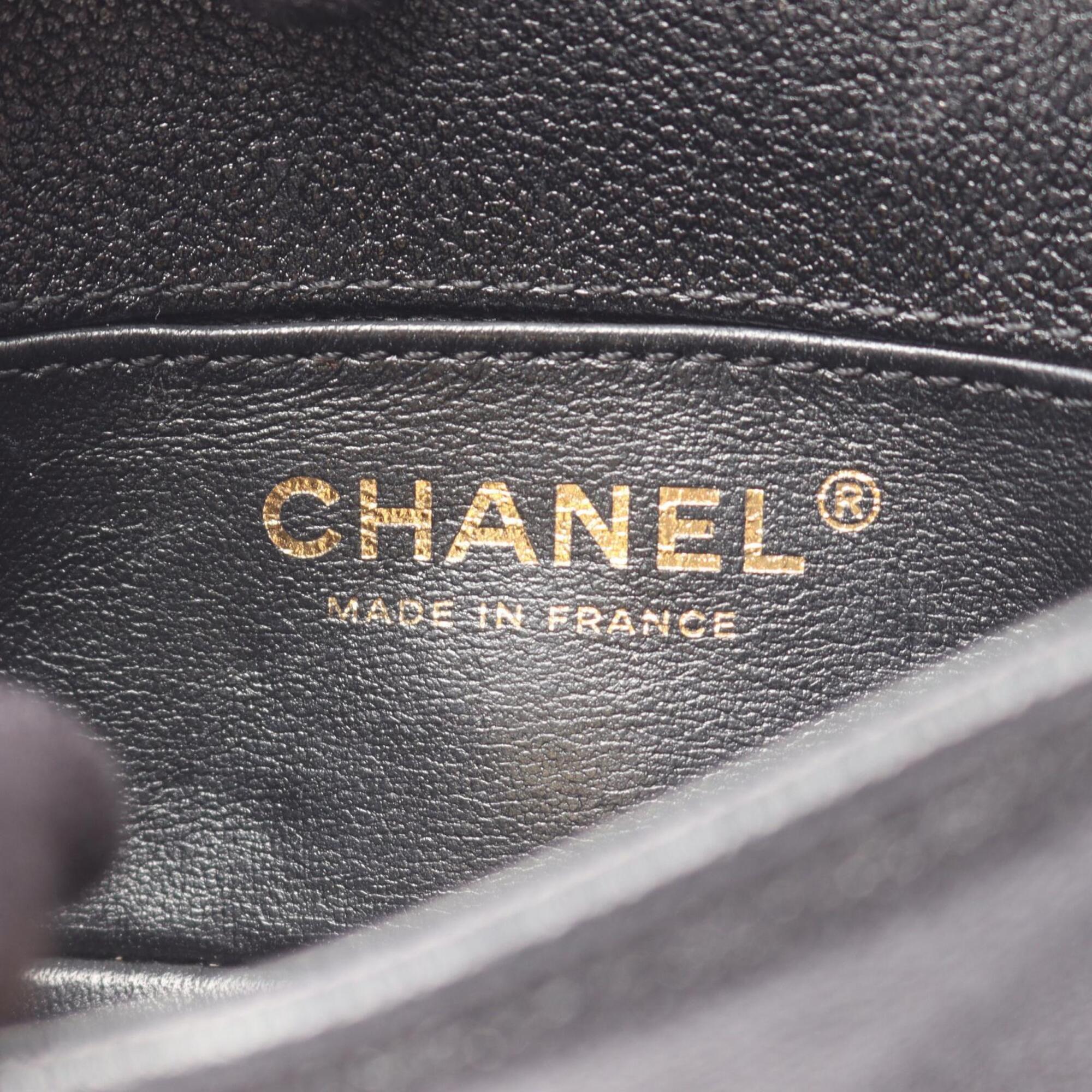 Chanel Black Grained Calfskin Handbag Shoulder Bag (Pre-Owned)