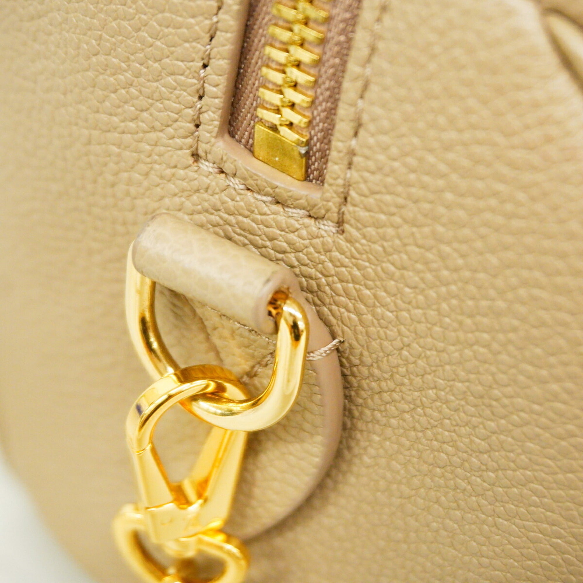 Louis Vuitton Cream Tourterelle Handbag (Pre-Owned)
