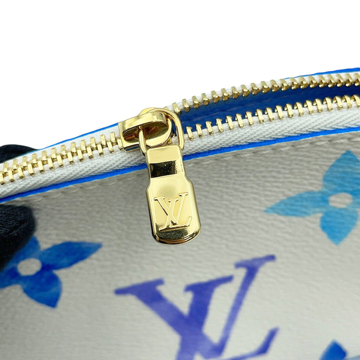 Louis Vuitton Monogram Blue Cream Monogram Pochette Pouch (Pre-Owned)