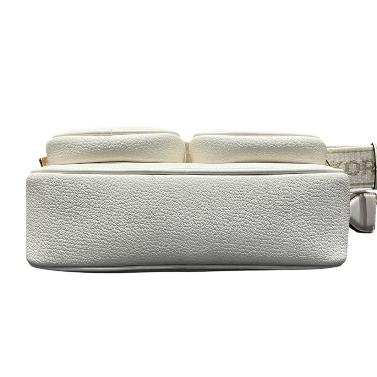 Michael Kors White Leather Pouch Shoulder Bag (Pre-Owned)