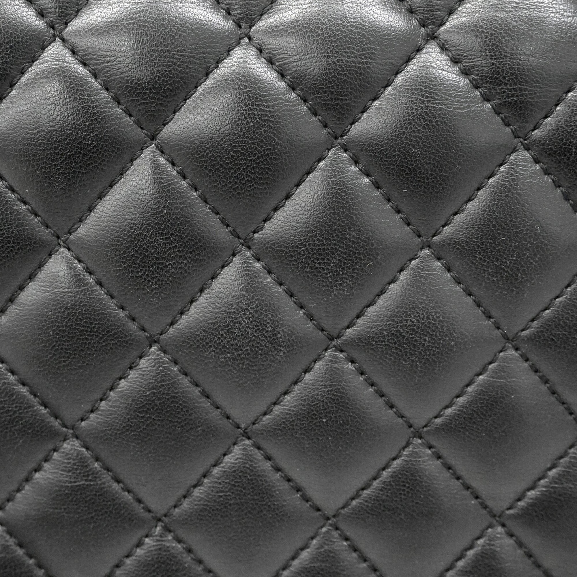 Chanel Black Gold Leather Shoulder Bag (Pre-Owned)