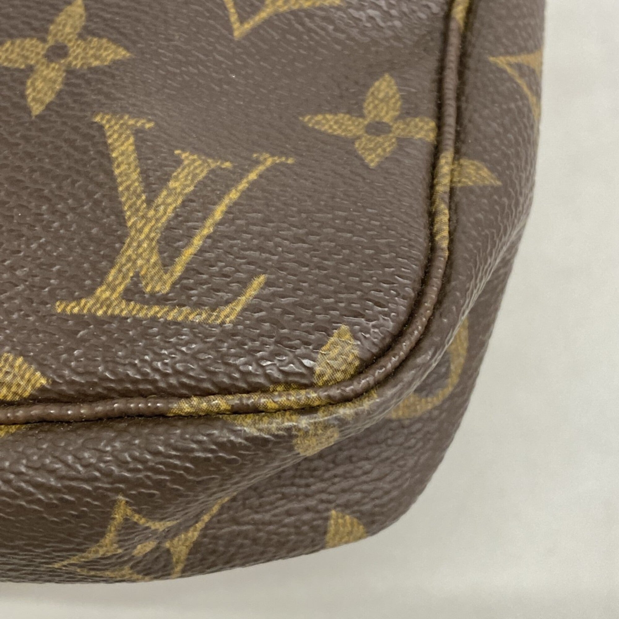 Louis Vuitton Brown Pouch (Pre-Owned)
