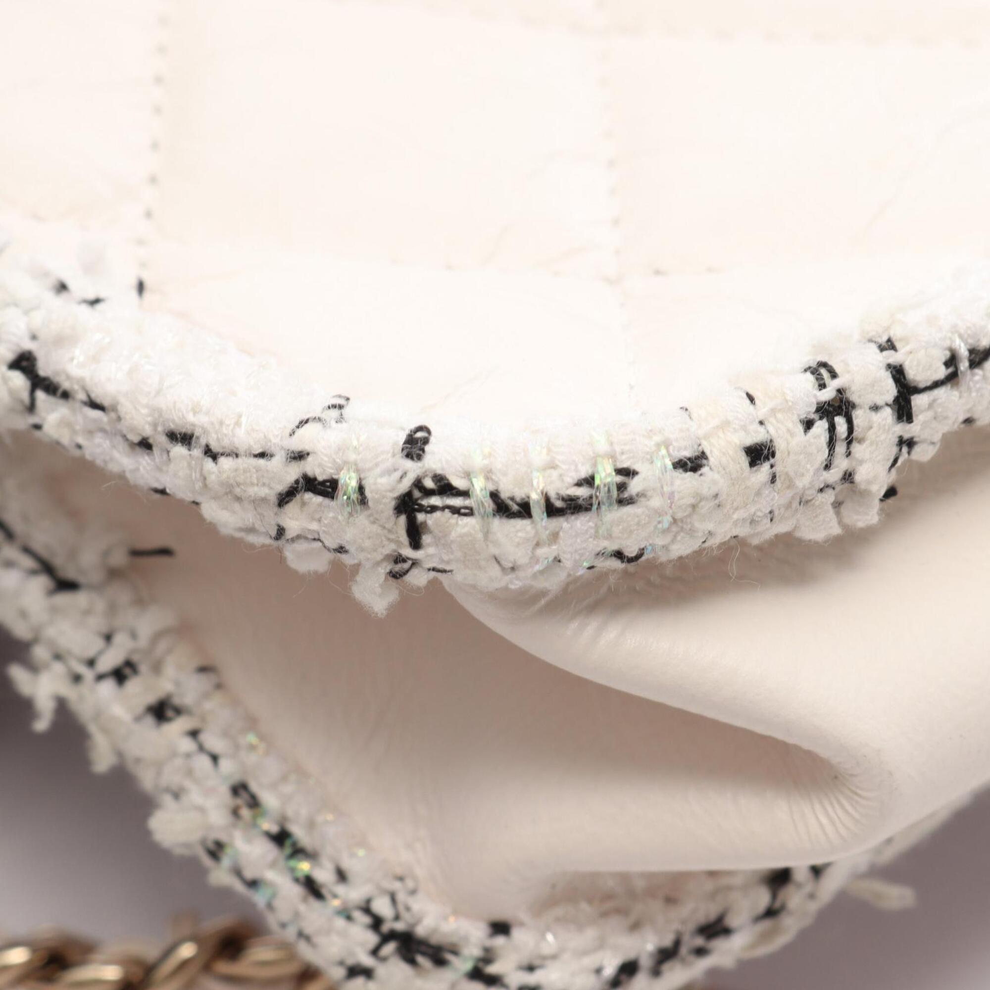 Chanel Black White Leather Handbag Shoulder Bag (Pre-Owned)