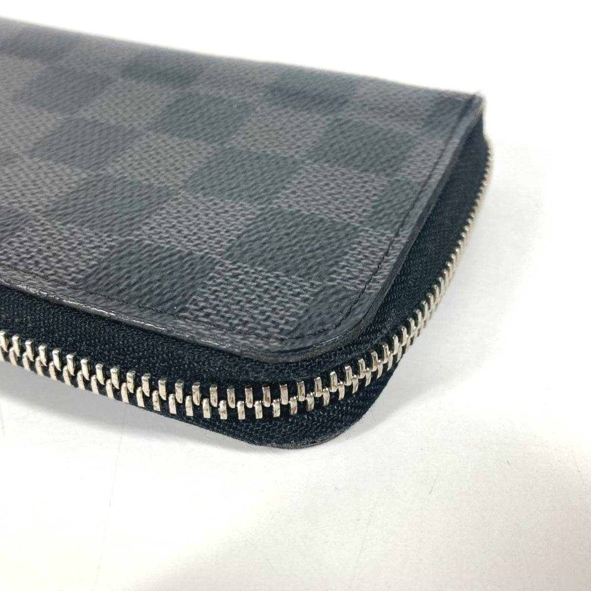Louis Vuitton Black Damier Graphite Long Wallet (Bi-Fold) (Pre-Owned)