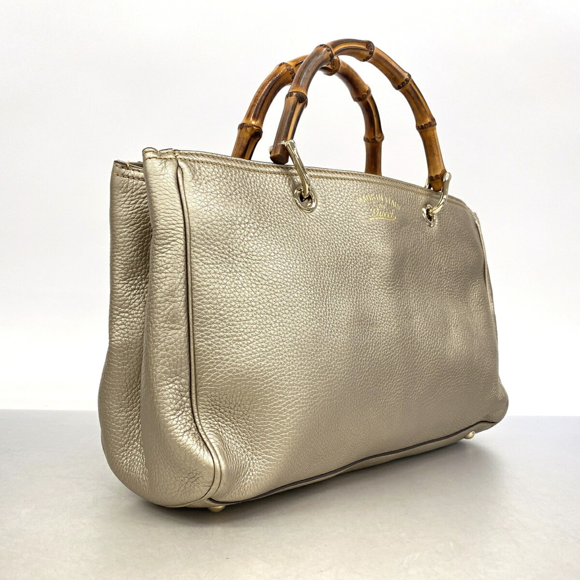 Gucci Silver Leather Handbag (Pre-Owned)