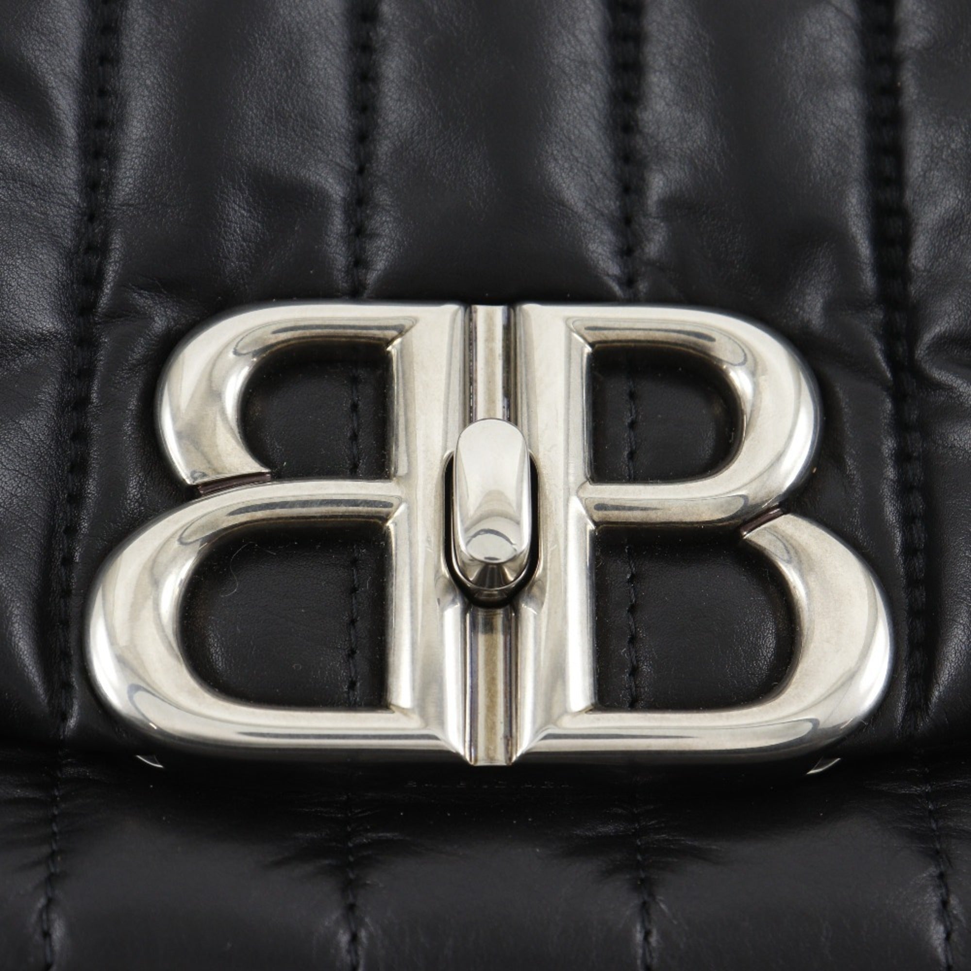Balenciaga Black Leather Shoulder Bag (Pre-Owned)