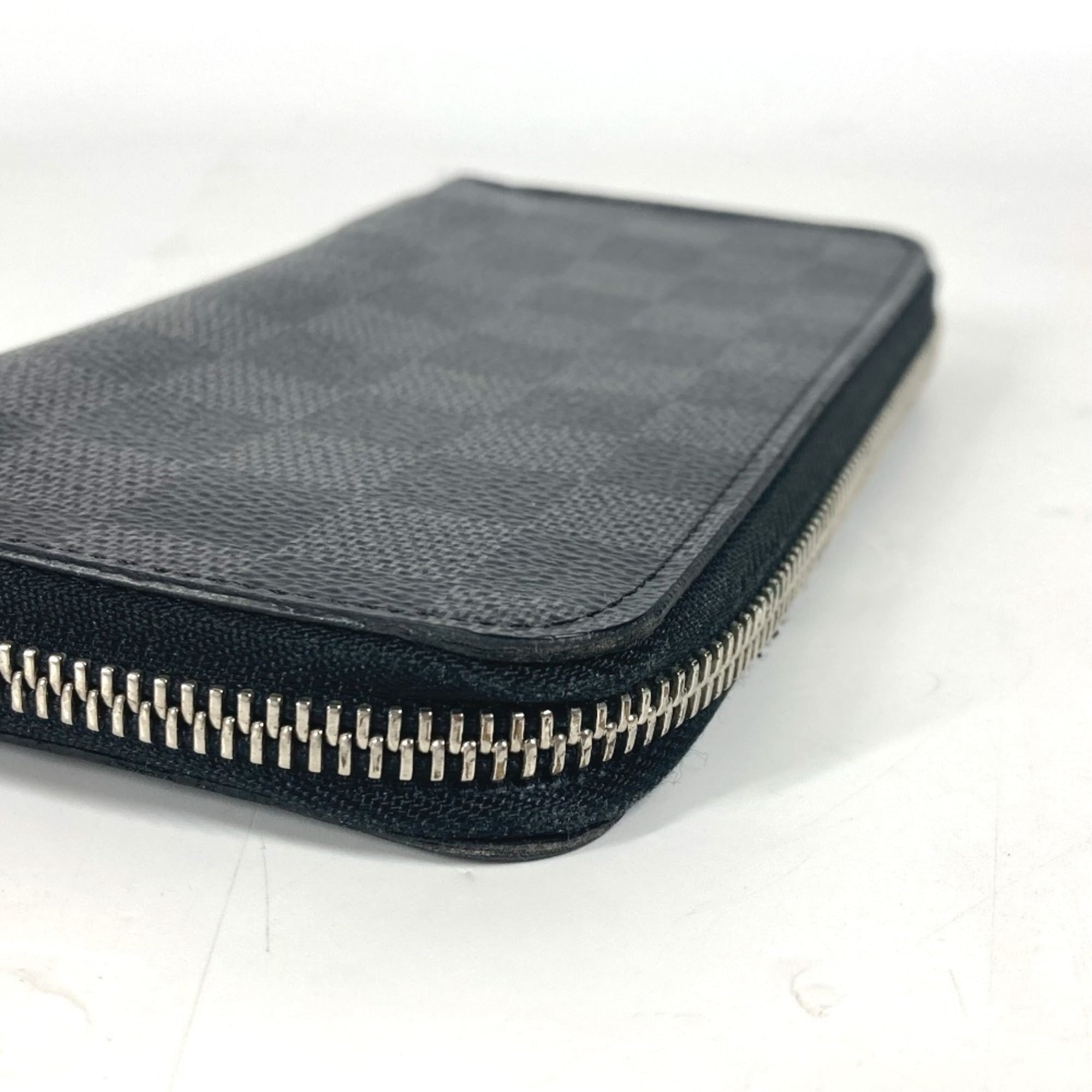 Louis Vuitton Black Damier Graphite Long Wallet (Bi-Fold) (Pre-Owned)