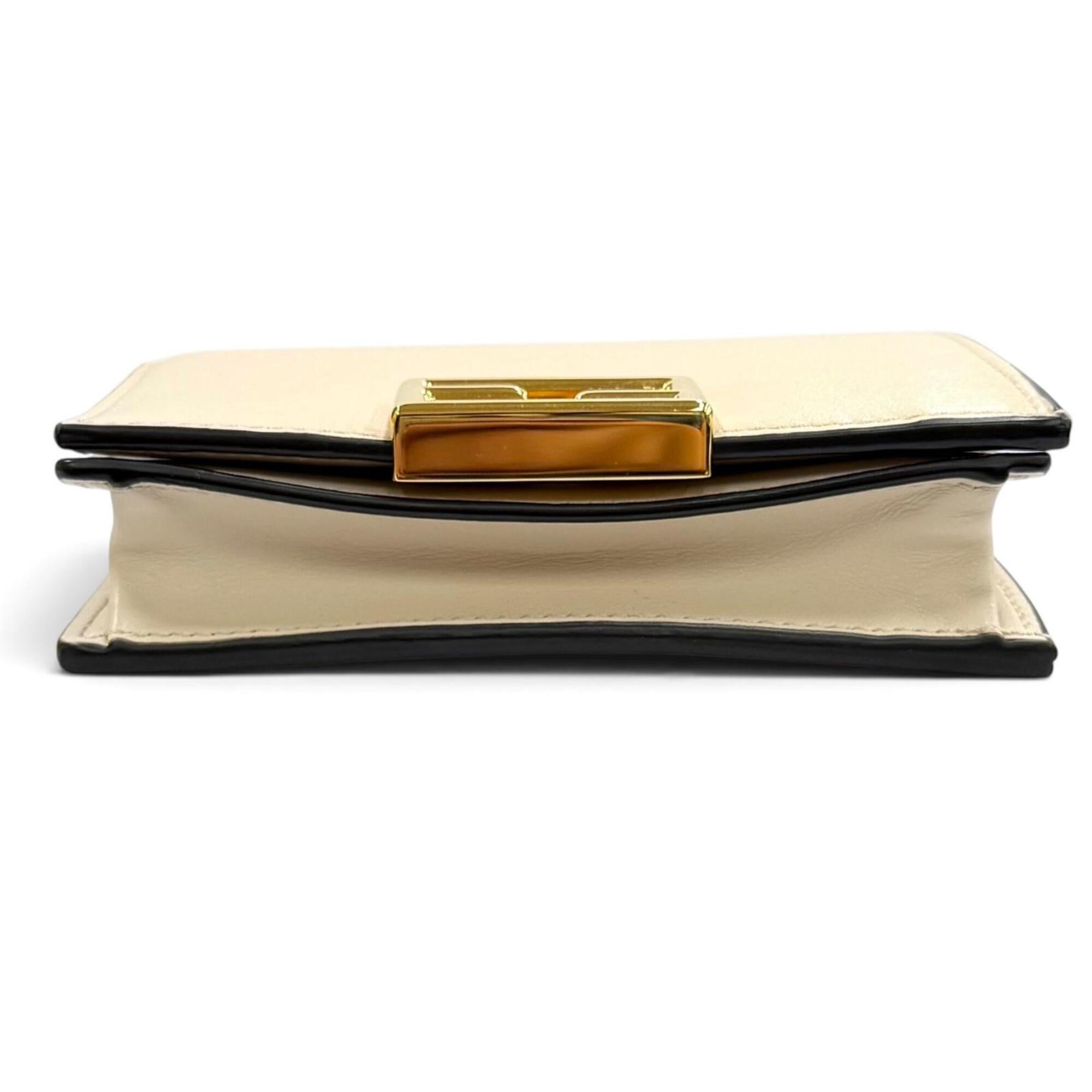 Fendi Beige Leather Wallet (Bi-Fold) (Pre-Owned)