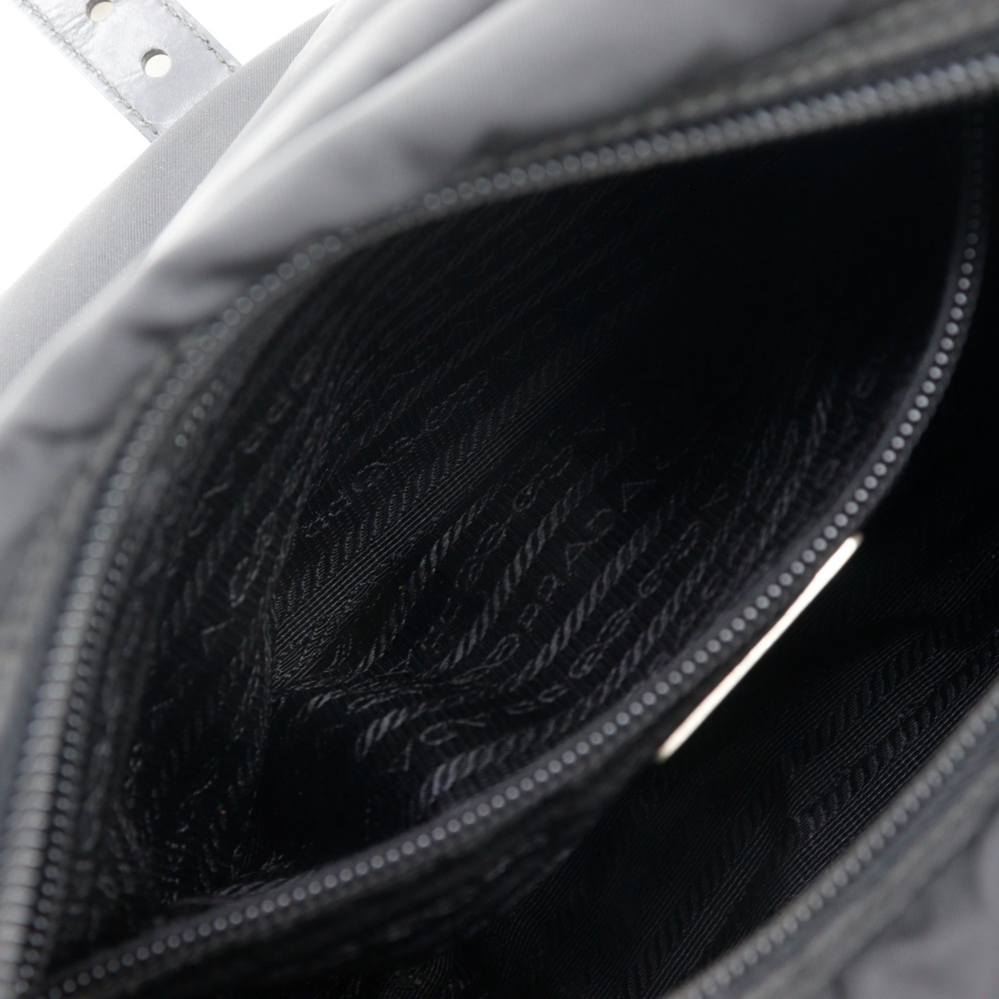 Prada Black Nylon Shoulder Bag (Pre-Owned)