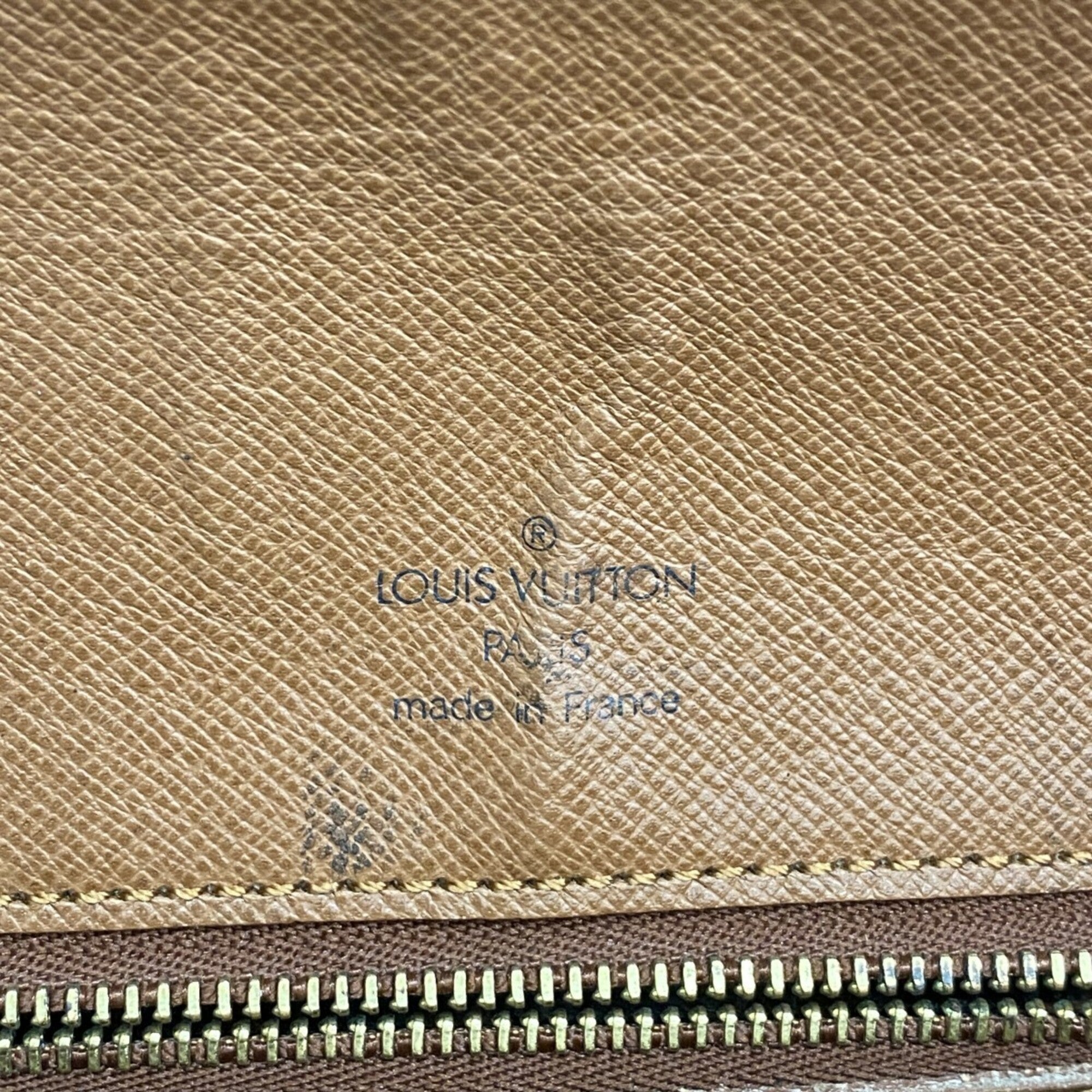 Louis Vuitton Brown Shoulder Bag (Pre-Owned)