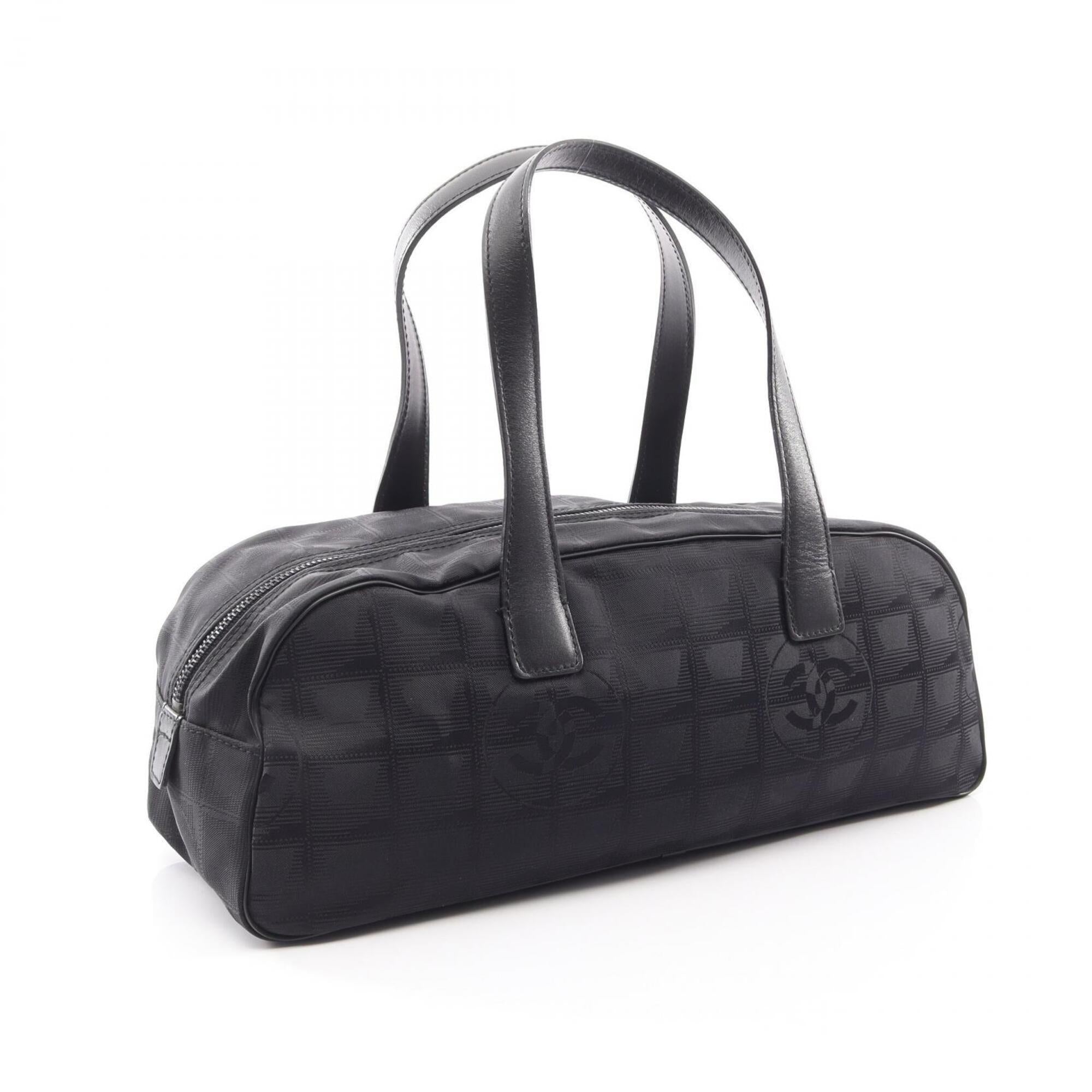 Chanel Black Leather Nylon Canvas Handbag (Pre-Owned)